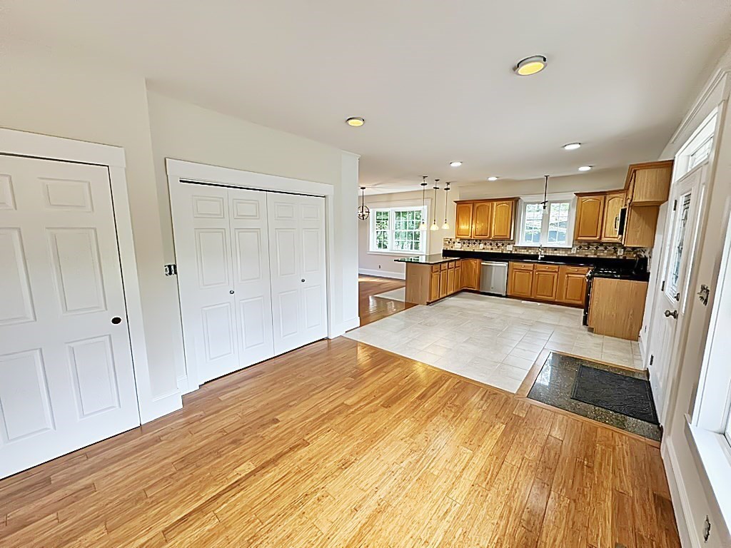 8 Dulcies Point Rd, Kingston, NH 03848 - Image 10