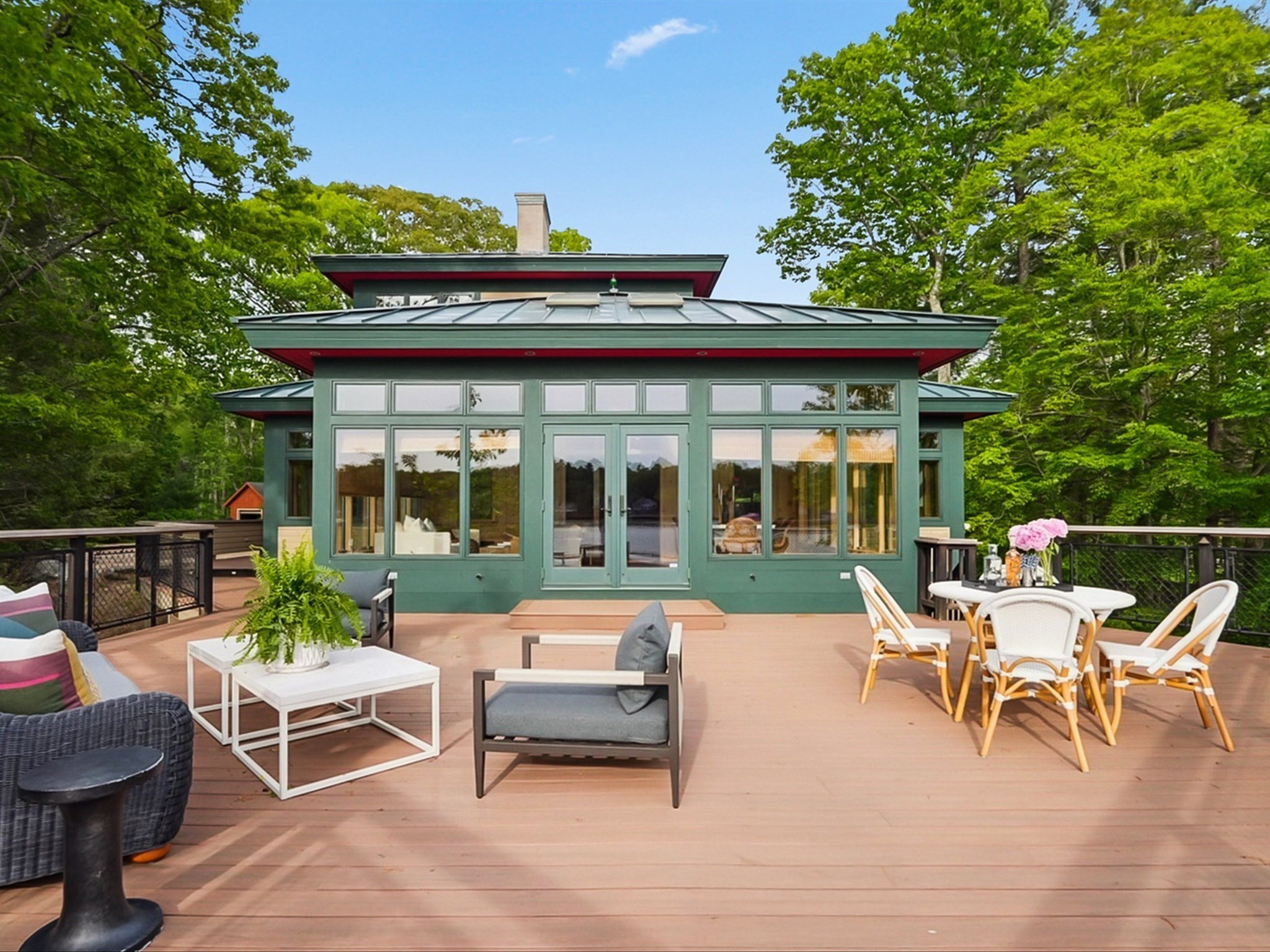 220 Hemlock Path, Sturbridge, MA 01518