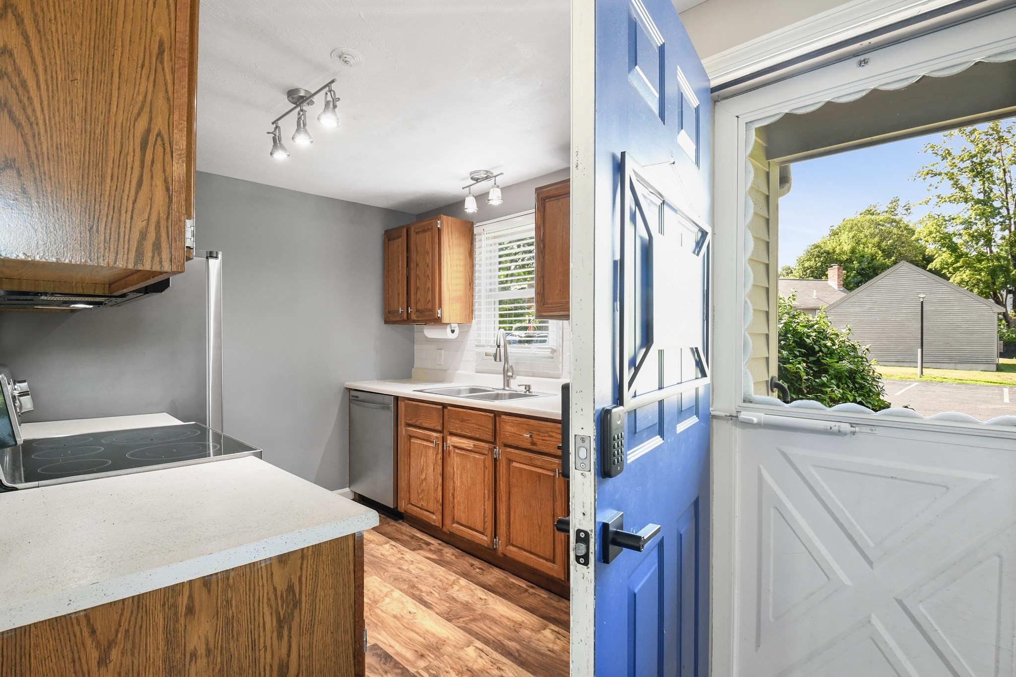 leominster - #73409675
