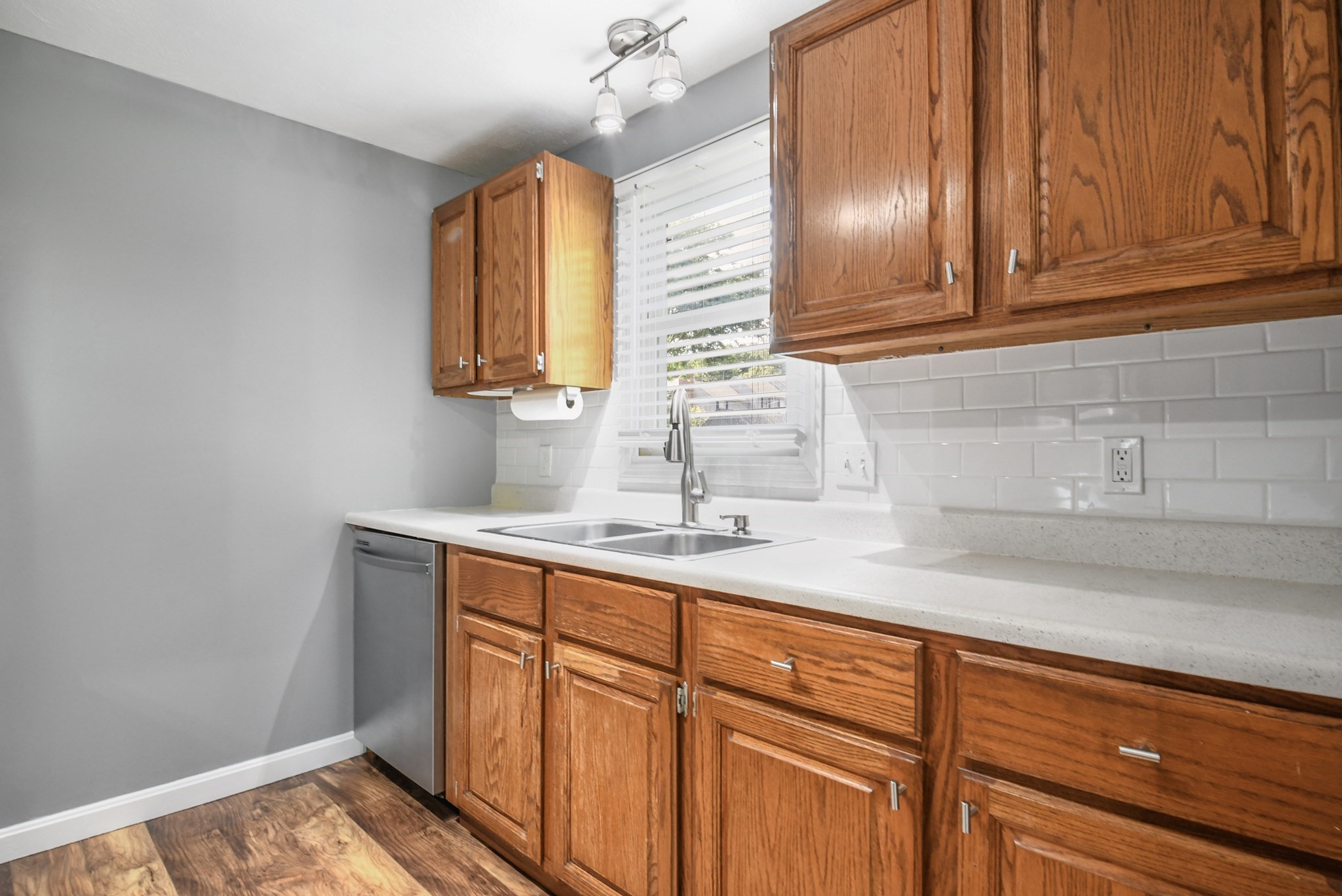 leominster - #73409675