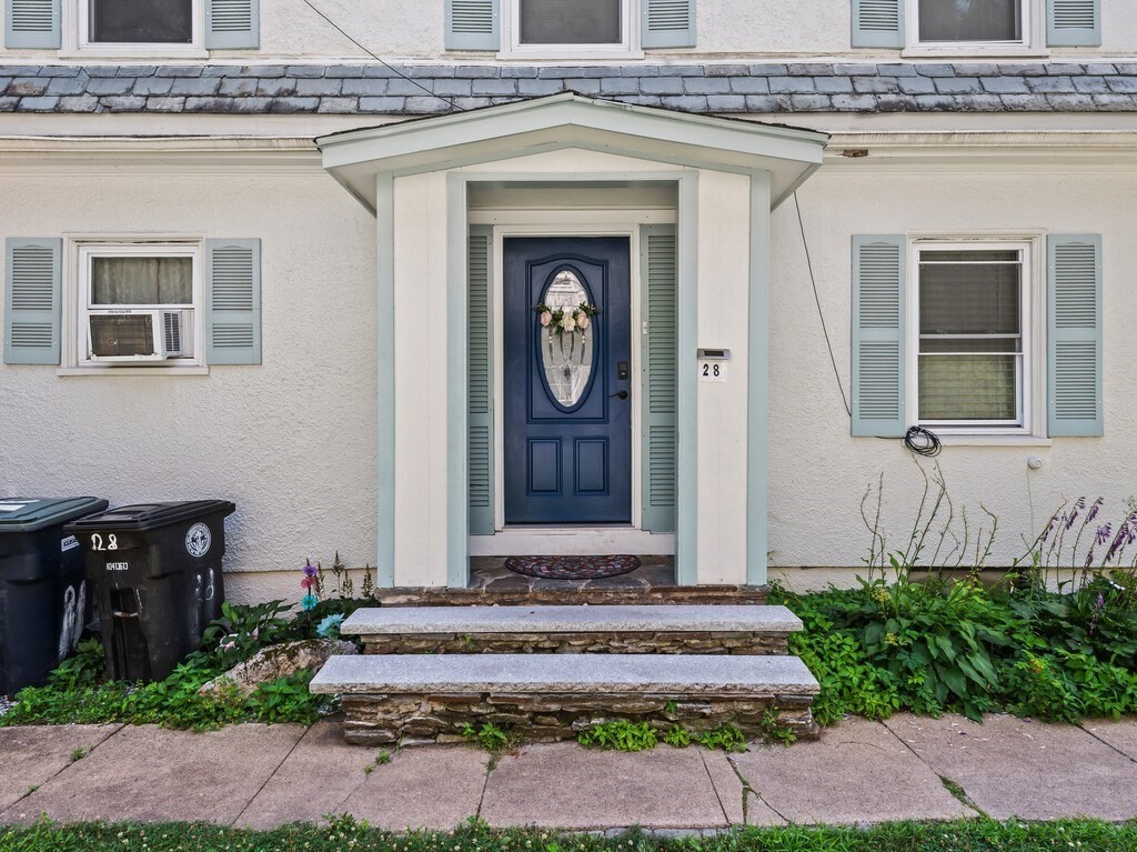 28 Maple, Southbridge, MA 01550