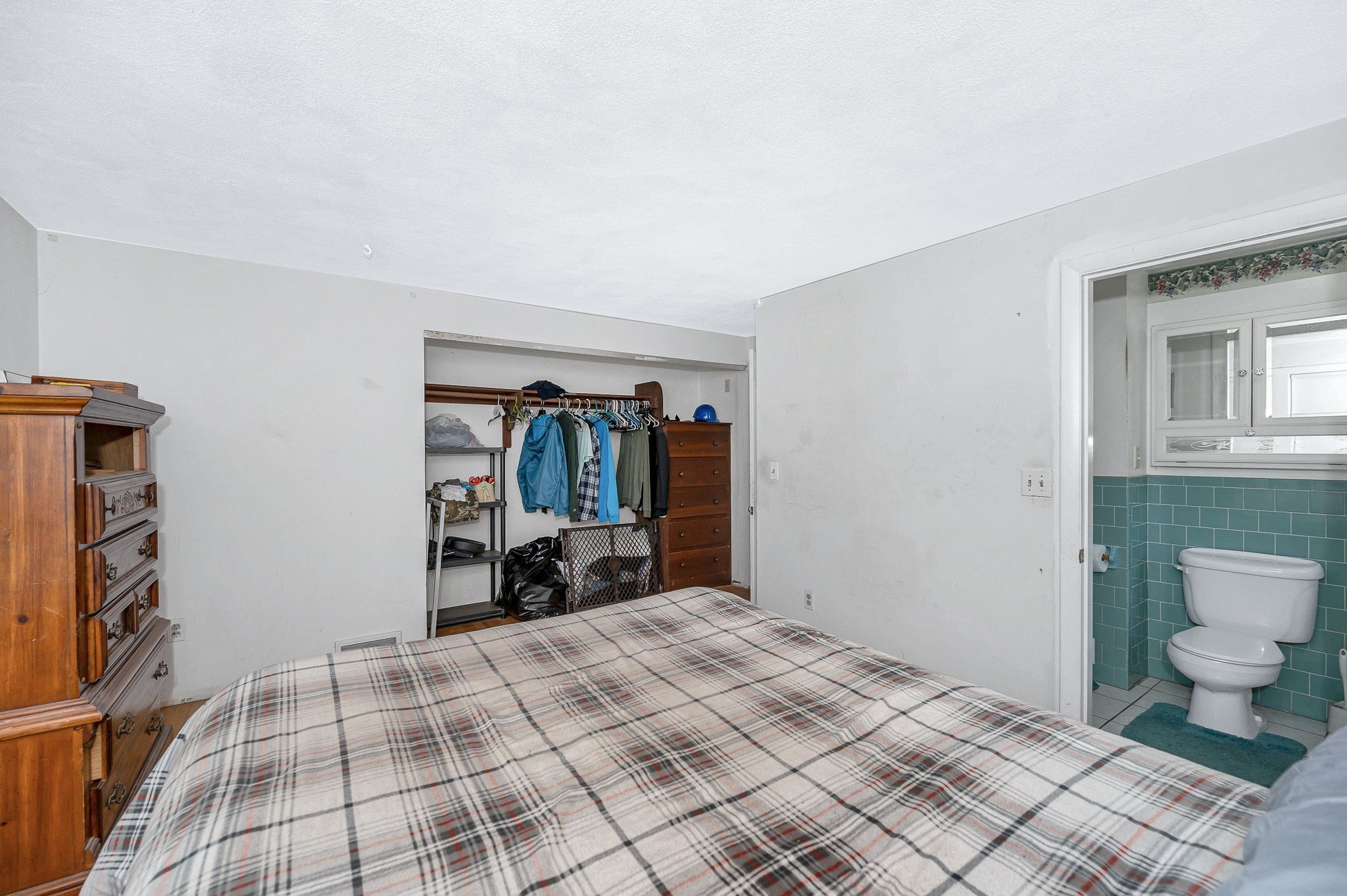 chelmsford - #73410015