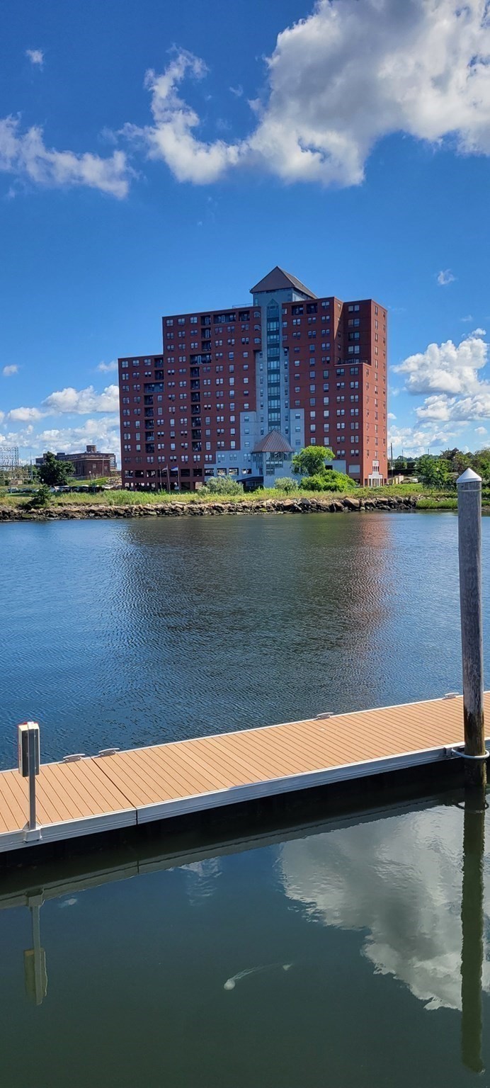 750 Davol St Unit 1012, Fall River, MA 02720