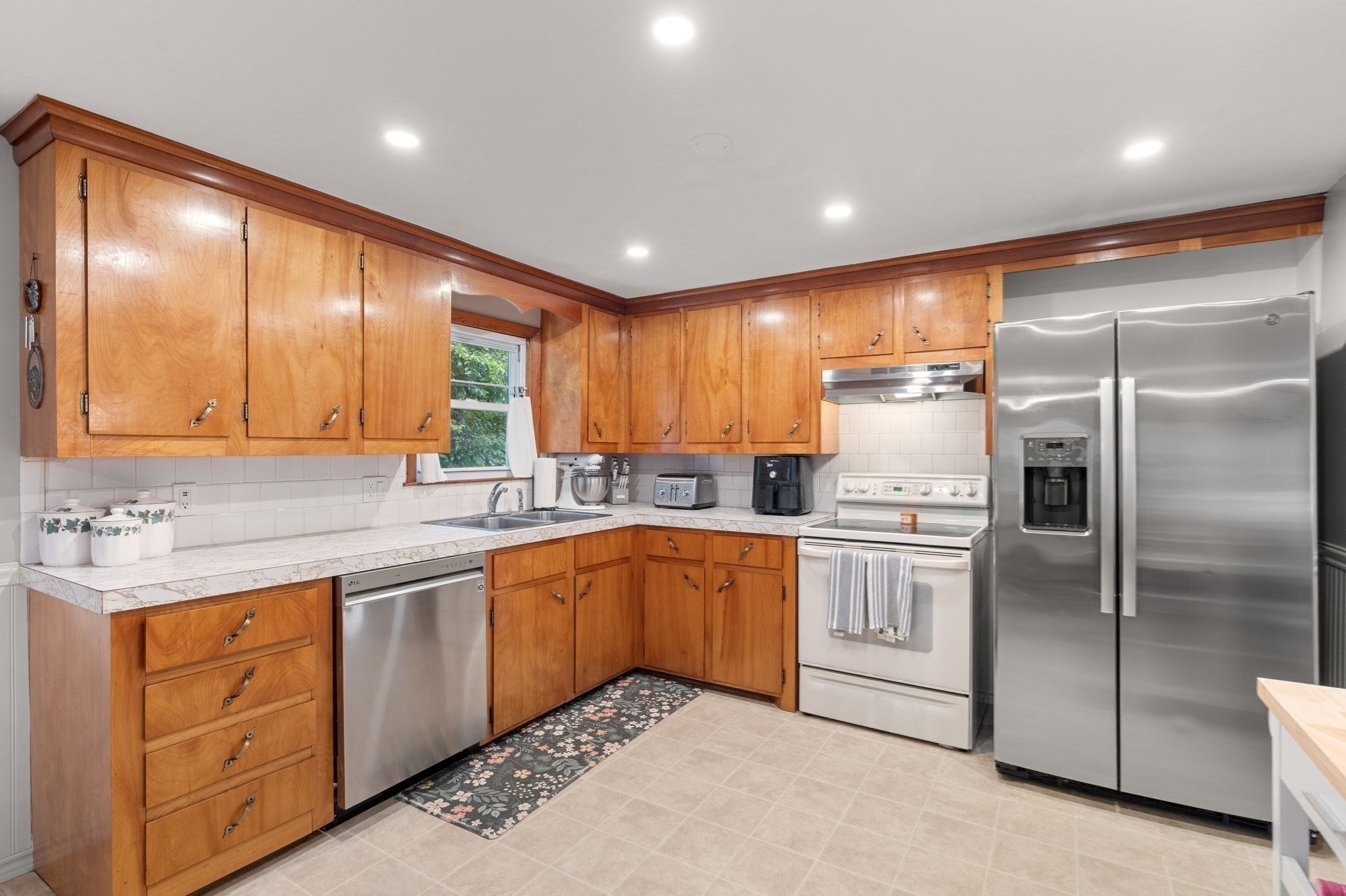 millbury - #73410704