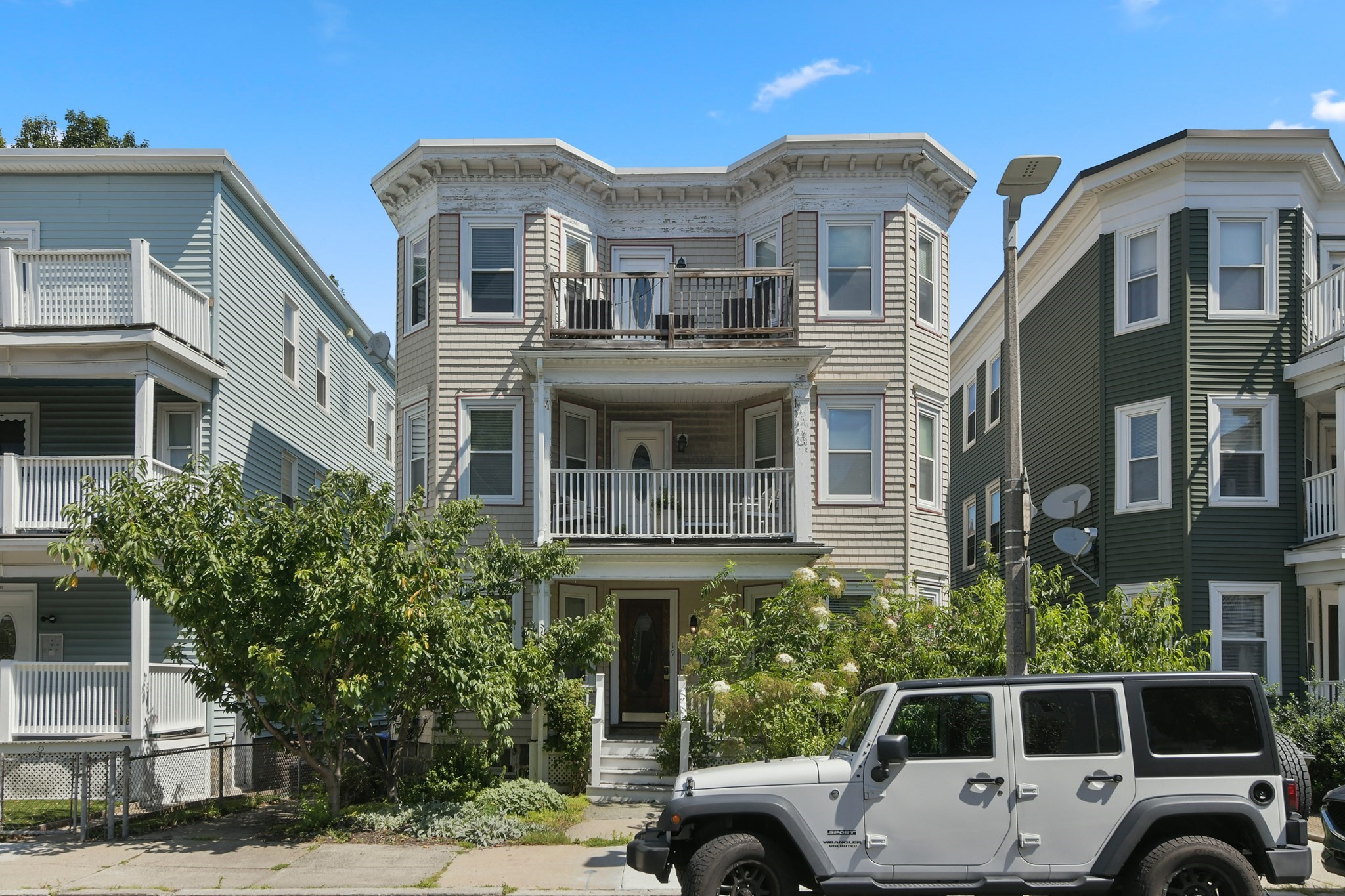 dorchester - #73410709
