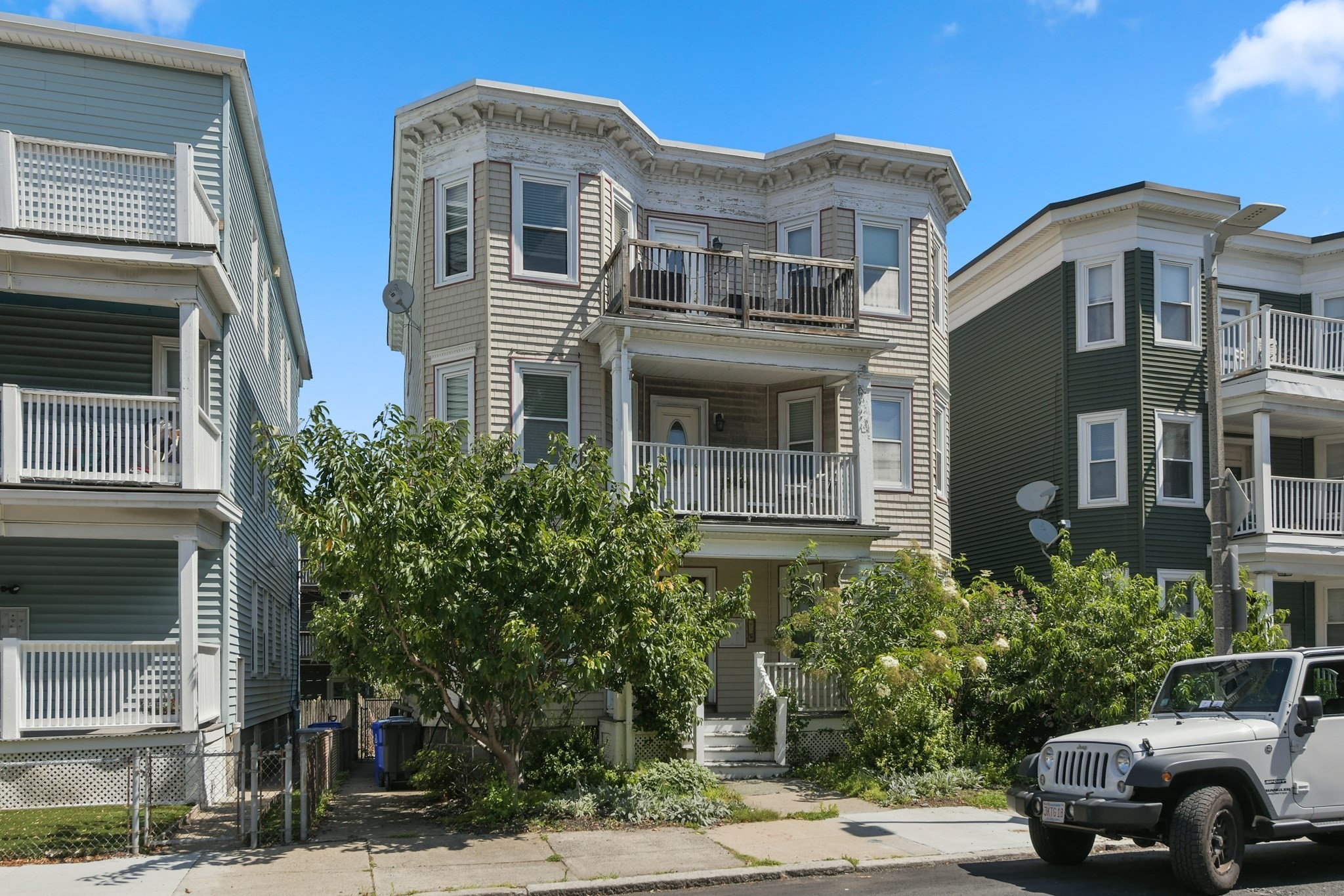 dorchester - #73410709