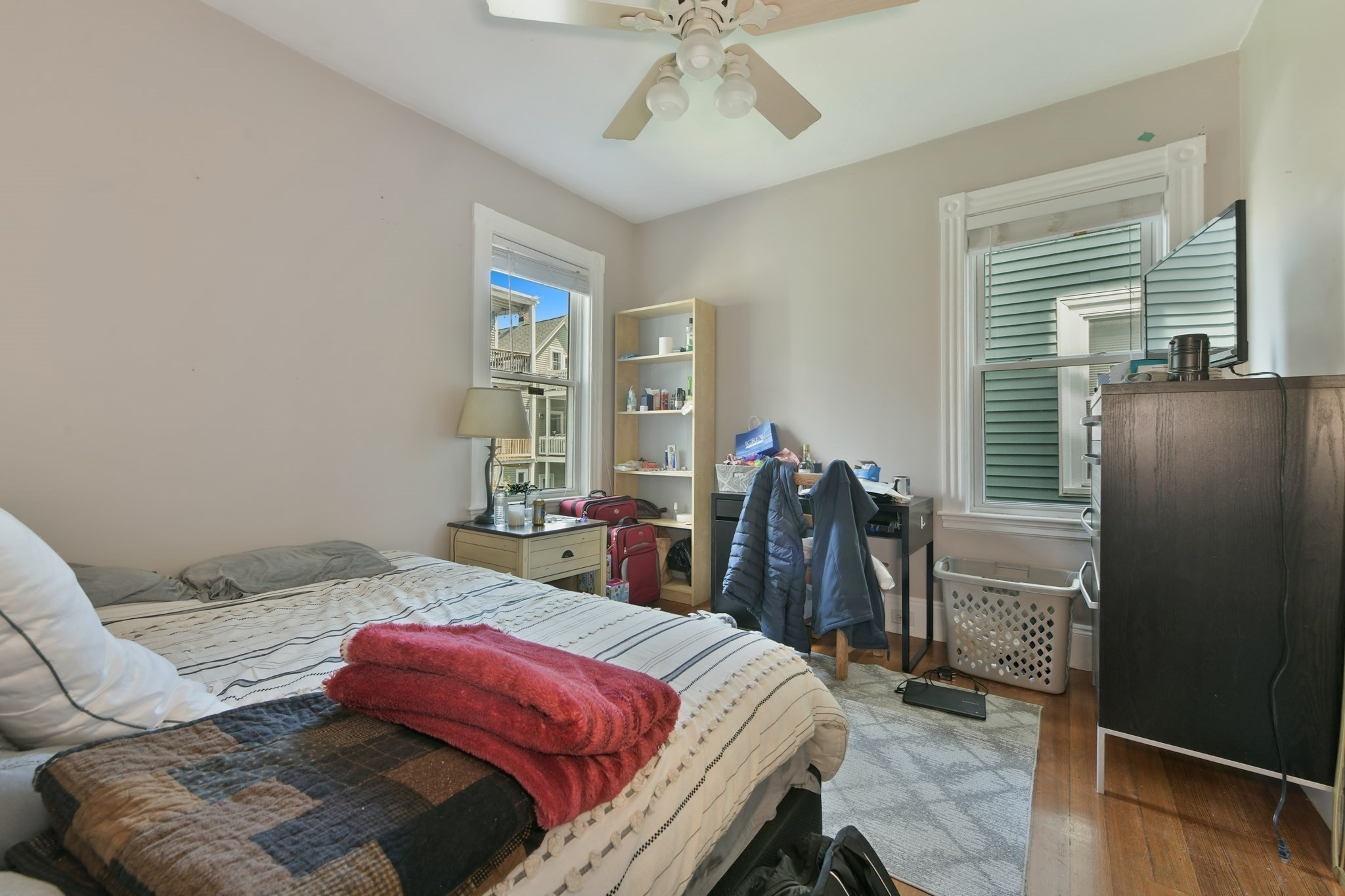 dorchester - #73410709