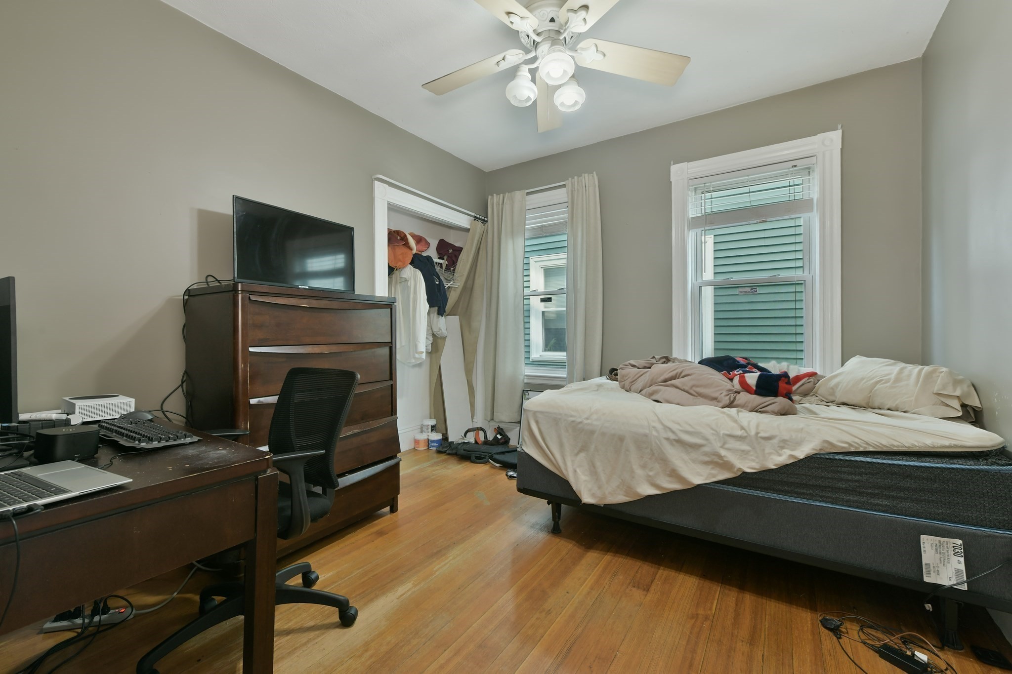 dorchester - #73410709