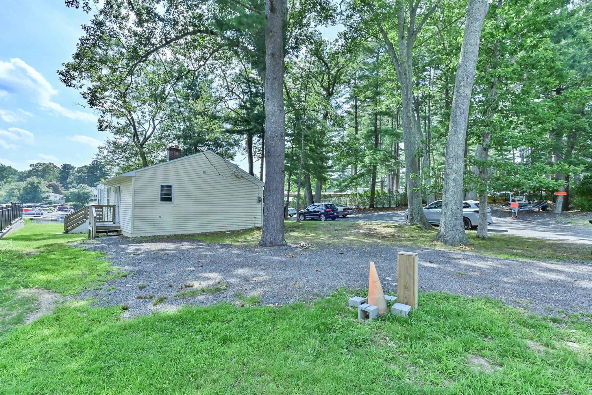 23 Lakeview Rd., Webster, MA 01570 - Image 15