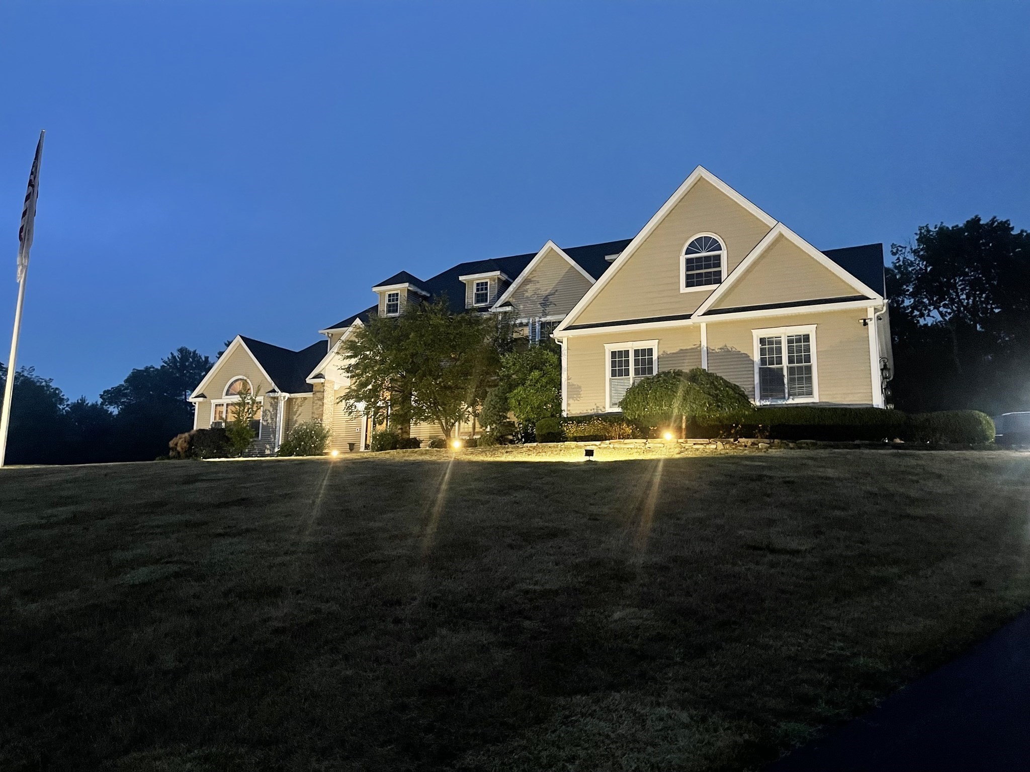 6 Brickyard Rd, Leicester, MA 01524