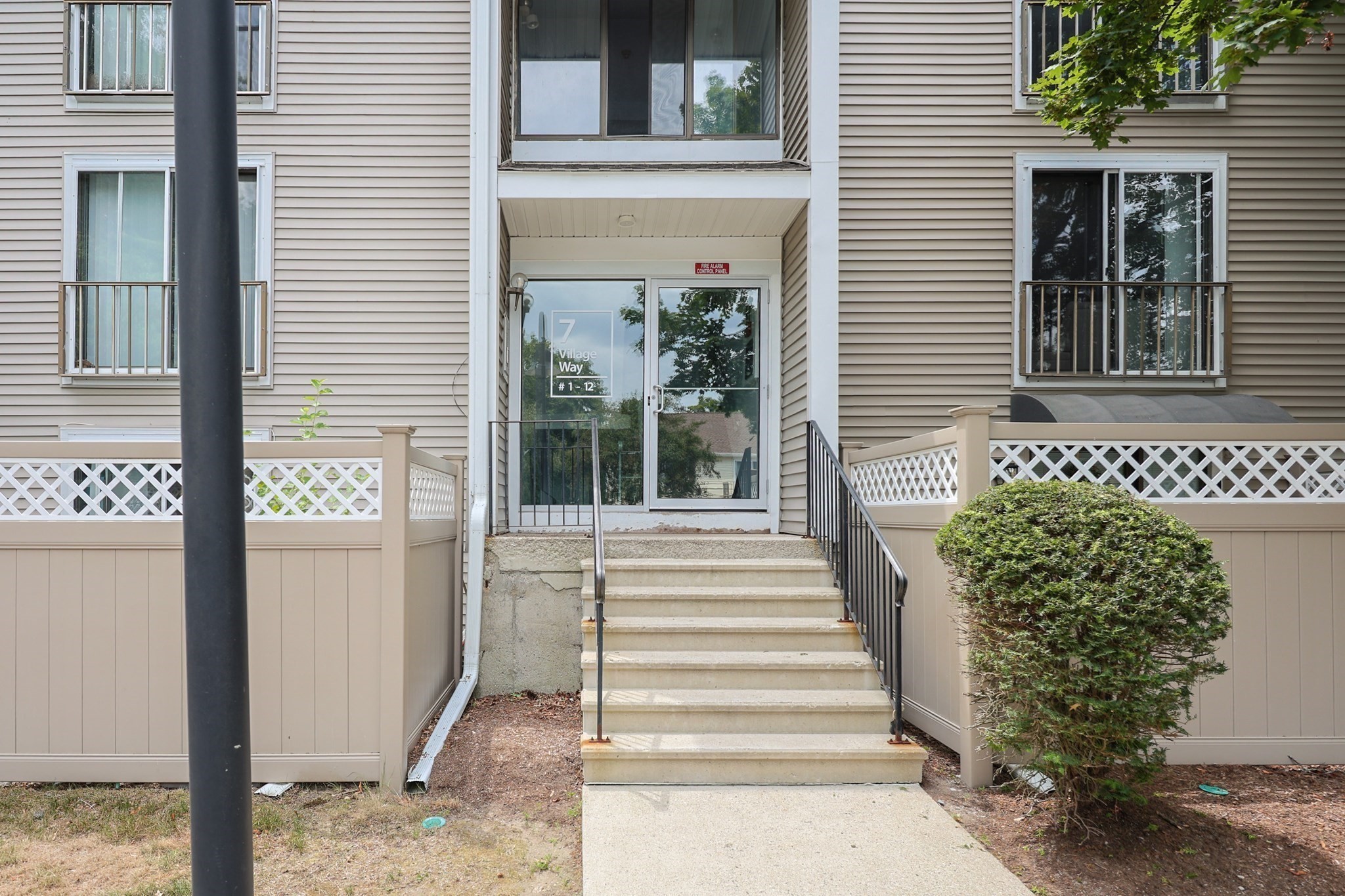 7 Village Way Unit 4, Natick, MA 01760