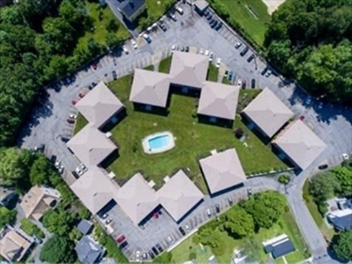 4 Colonial Village Drive, Apt 7