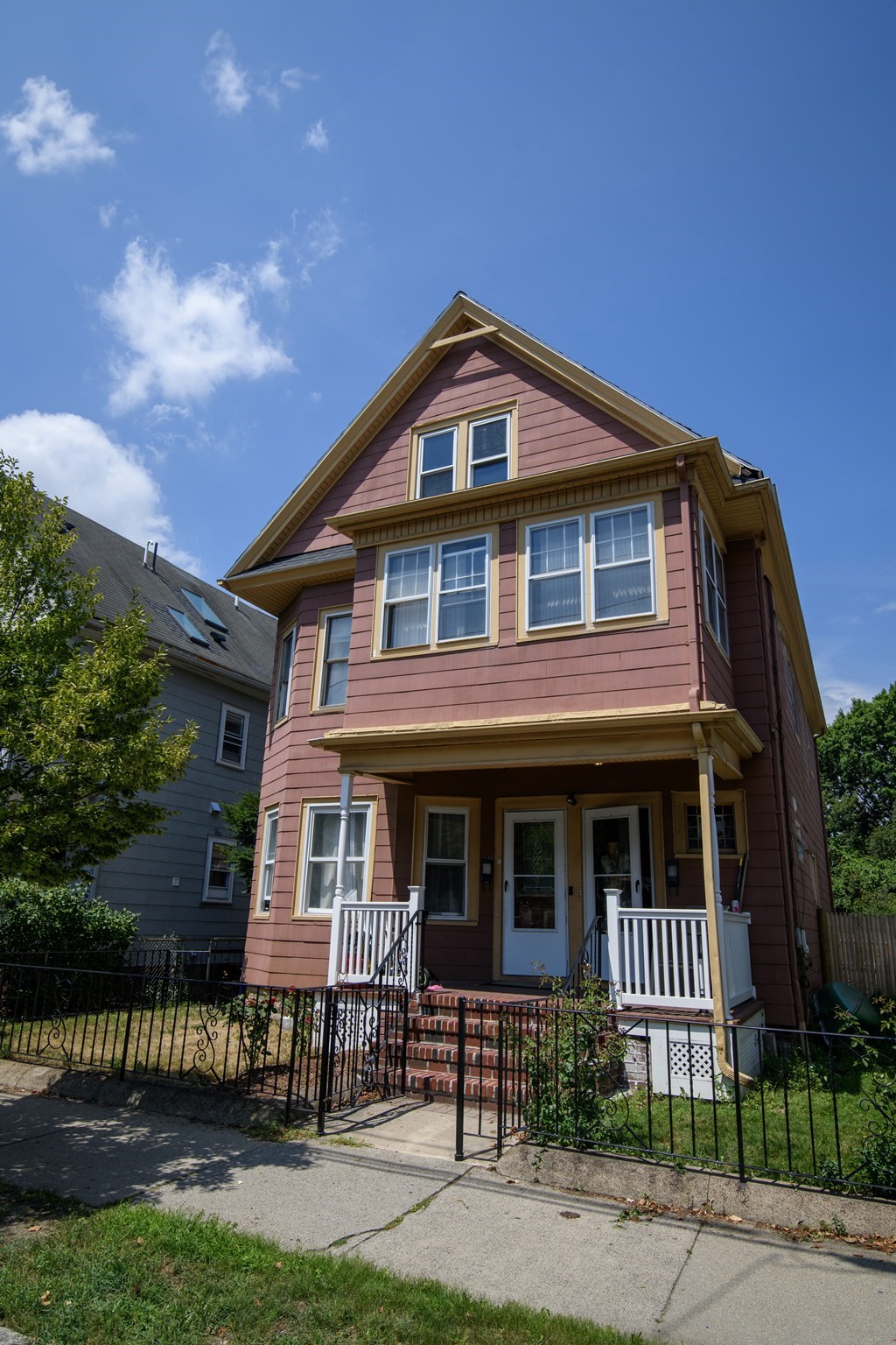 67 Cameron Ave, Somerville, MA 02144