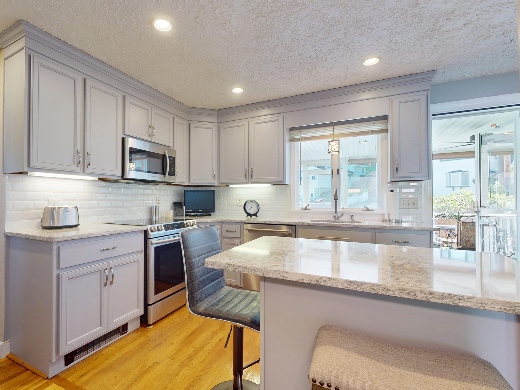 waltham - #73410881