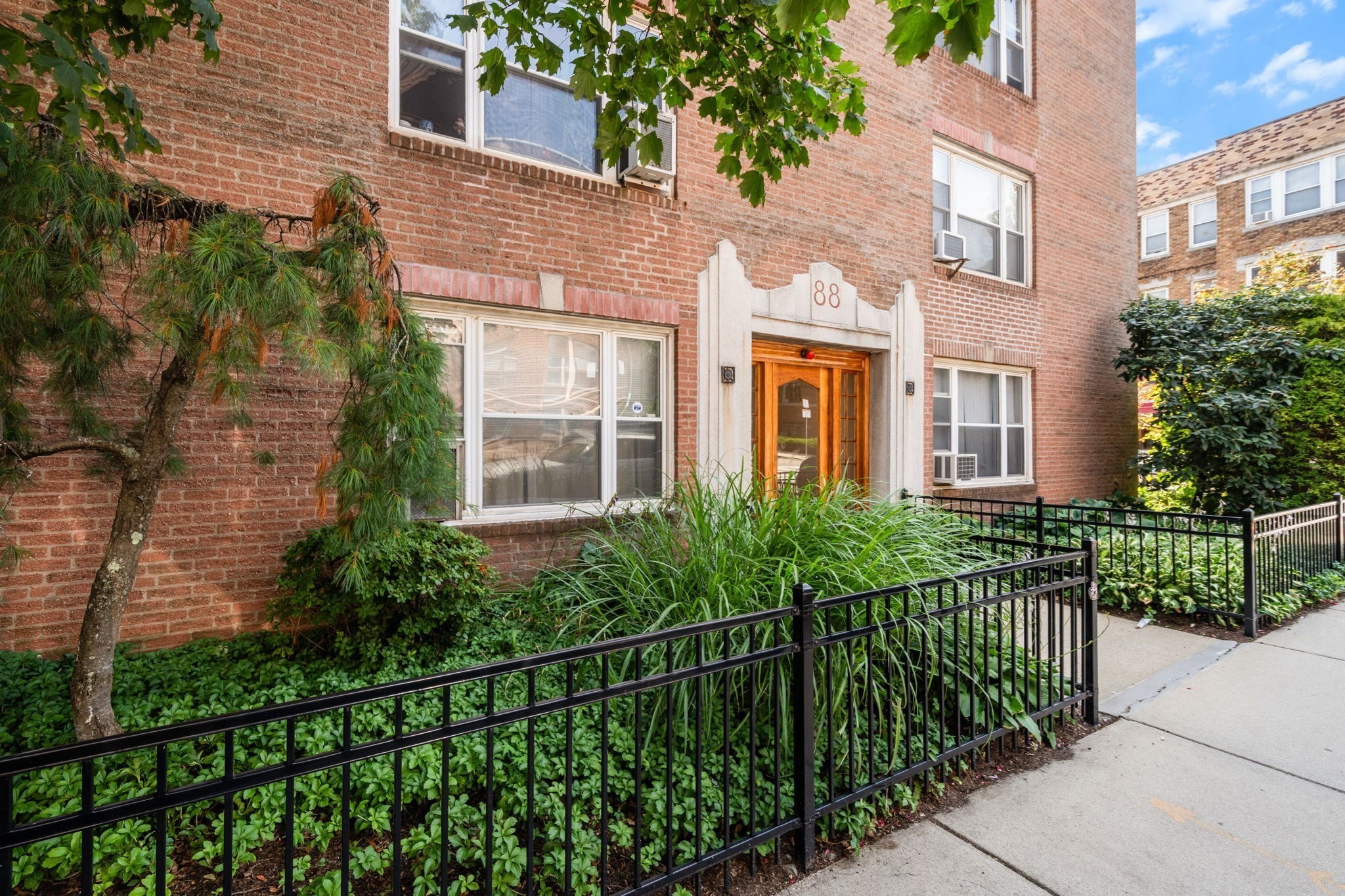 88 Strathmore Unit 7, Boston College, Boston, MA 02135 - Image 2