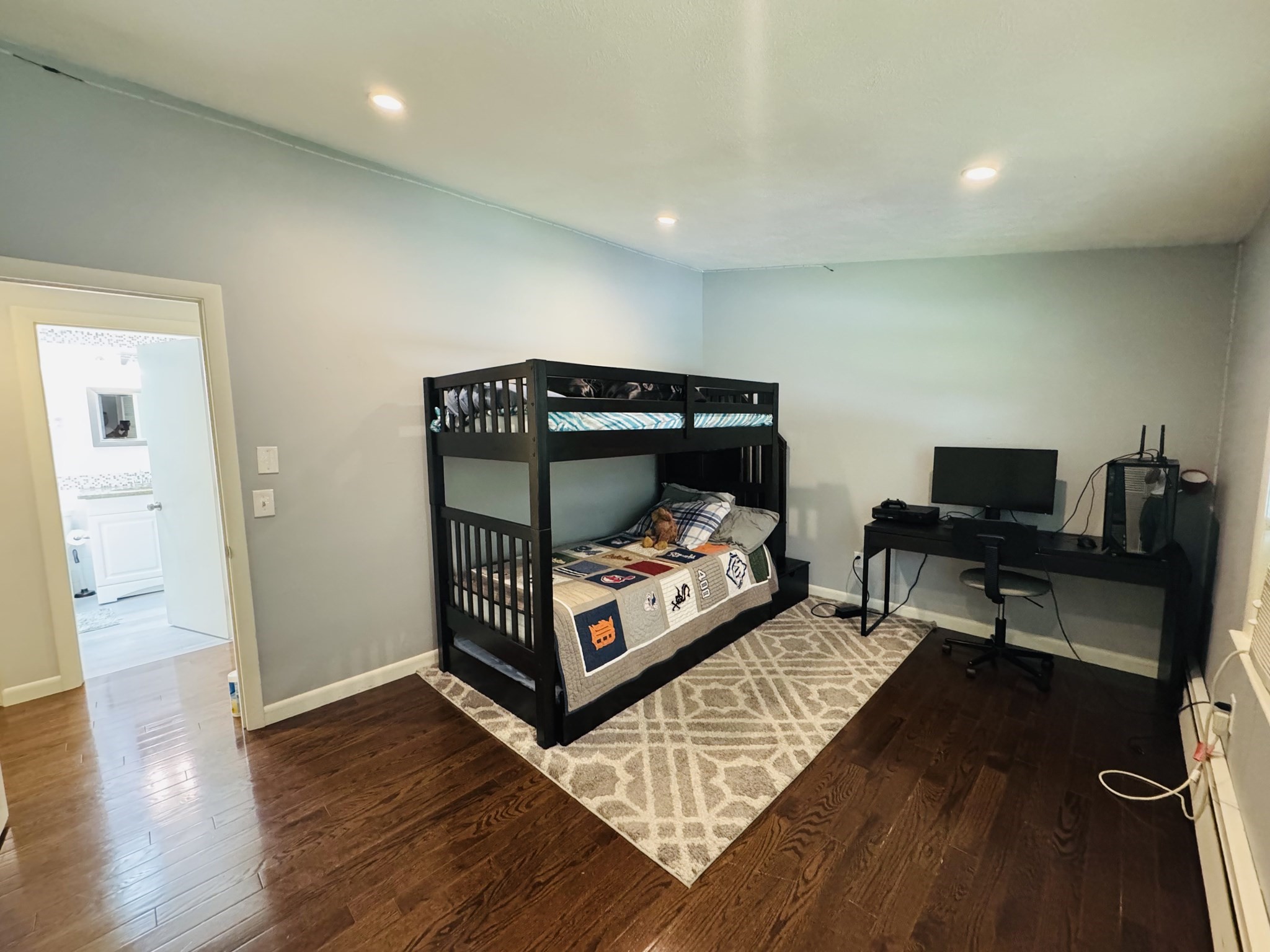 framingham - #73411058