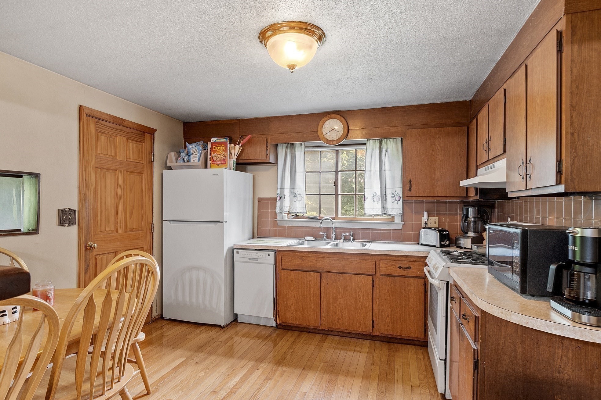 tewksbury - #73411132