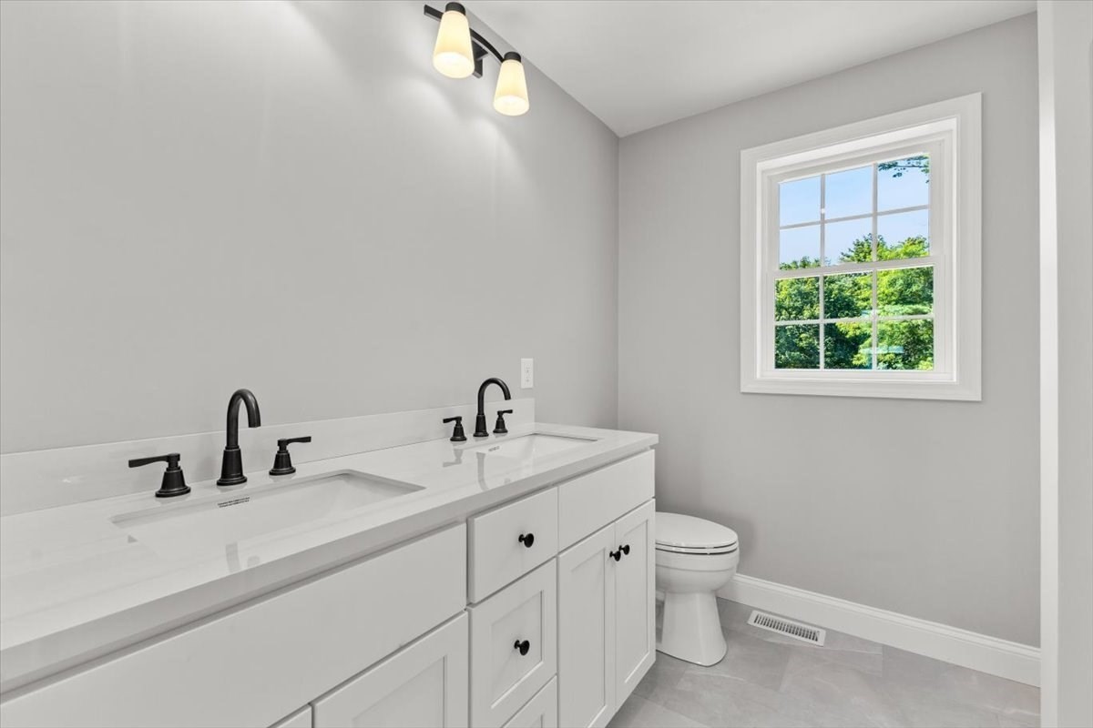 558 Wareham Street, Middleboro, MA 02346 - Image 32