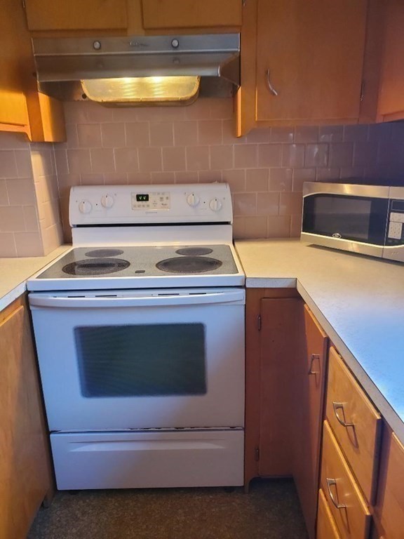 545 Robeson Street, Fall River, MA 02720 - Image 21