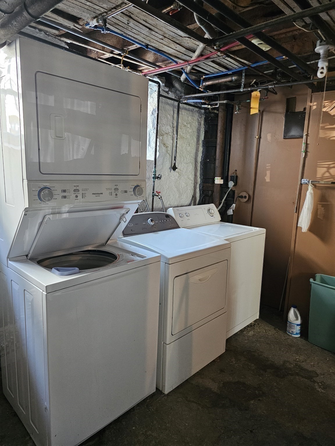 545 Robeson Street, Fall River, MA 02720 - Image 36