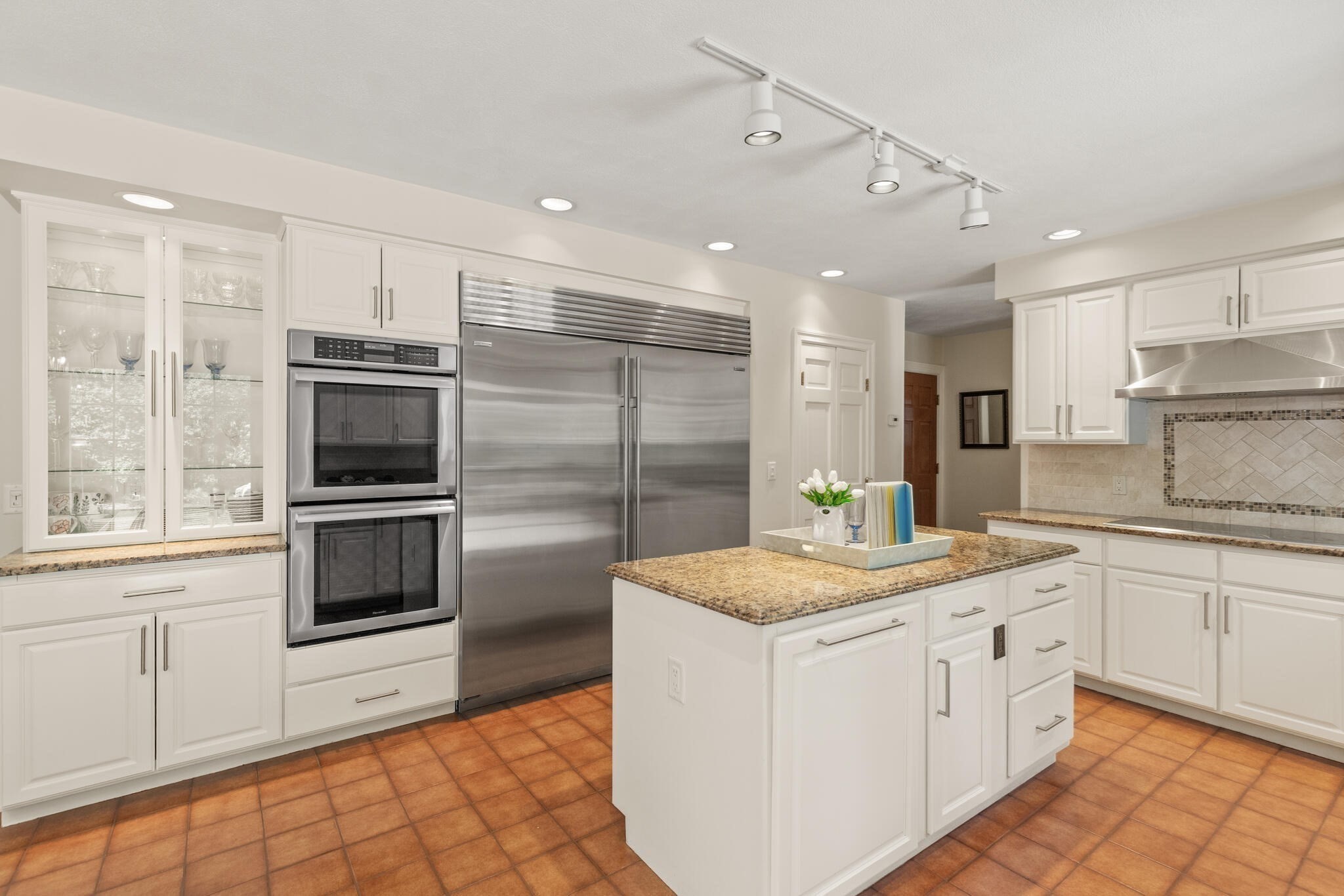 lynnfield - #73411200