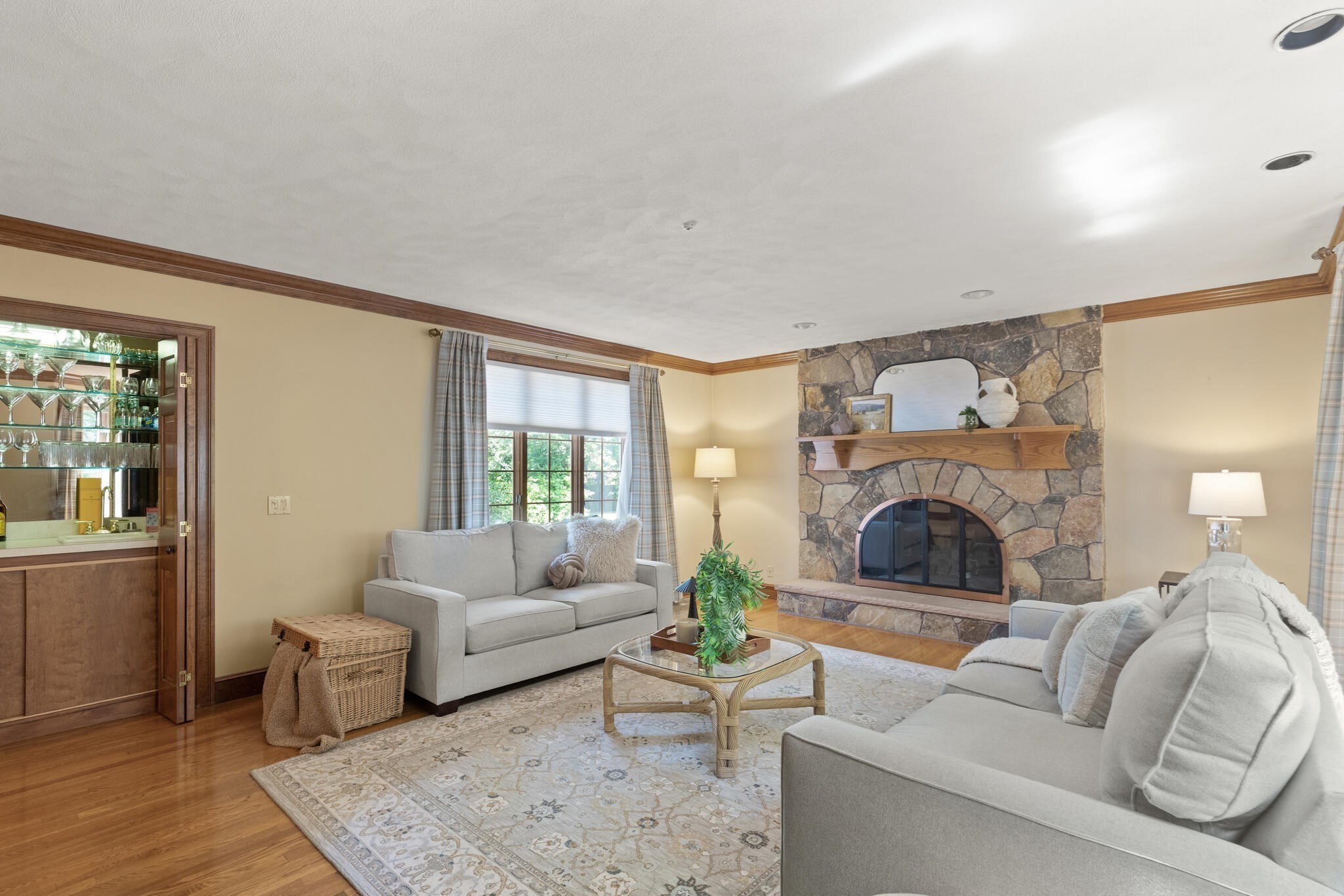 lynnfield - #73411200