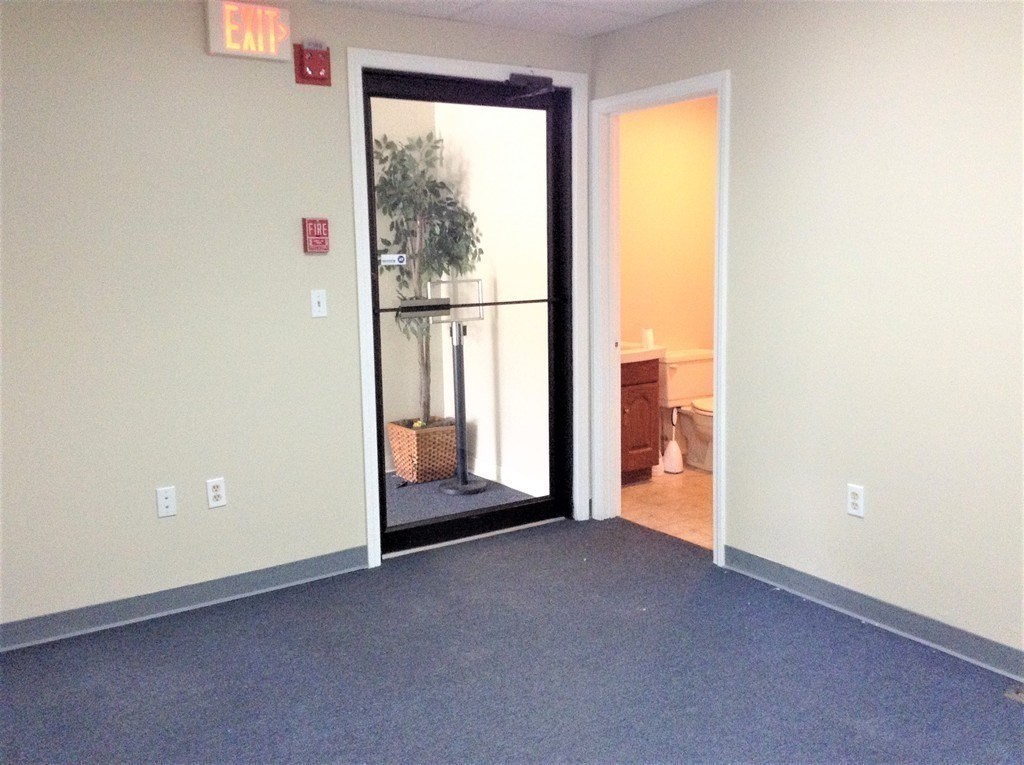 853 N Main St Unit 202, Leominster, MA 01453 - Image 5