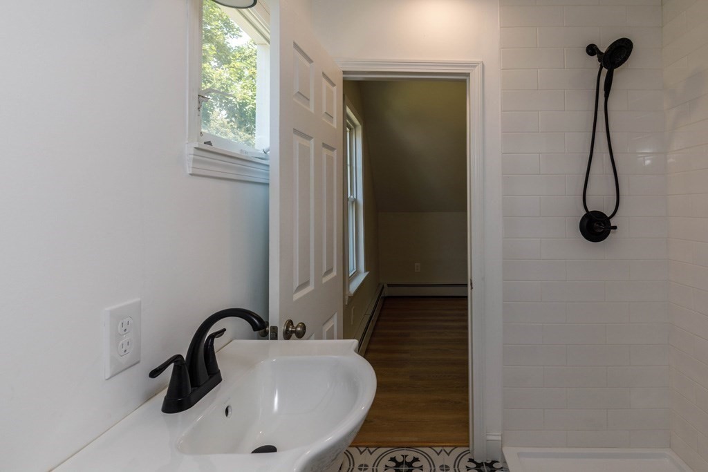 4 Everton Avenue, Worcester, MA 01604 - Image 15