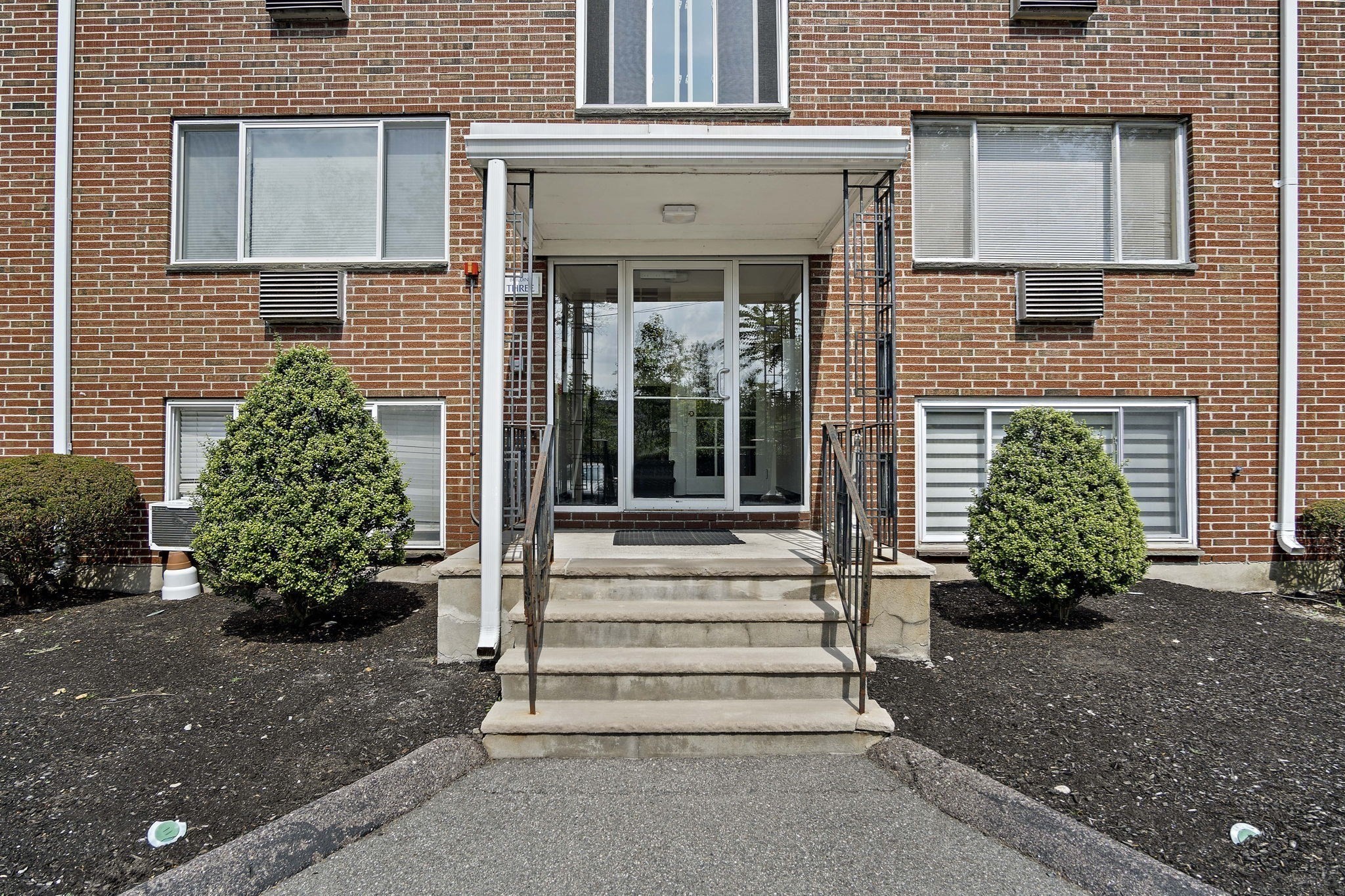 woburn - #73411413