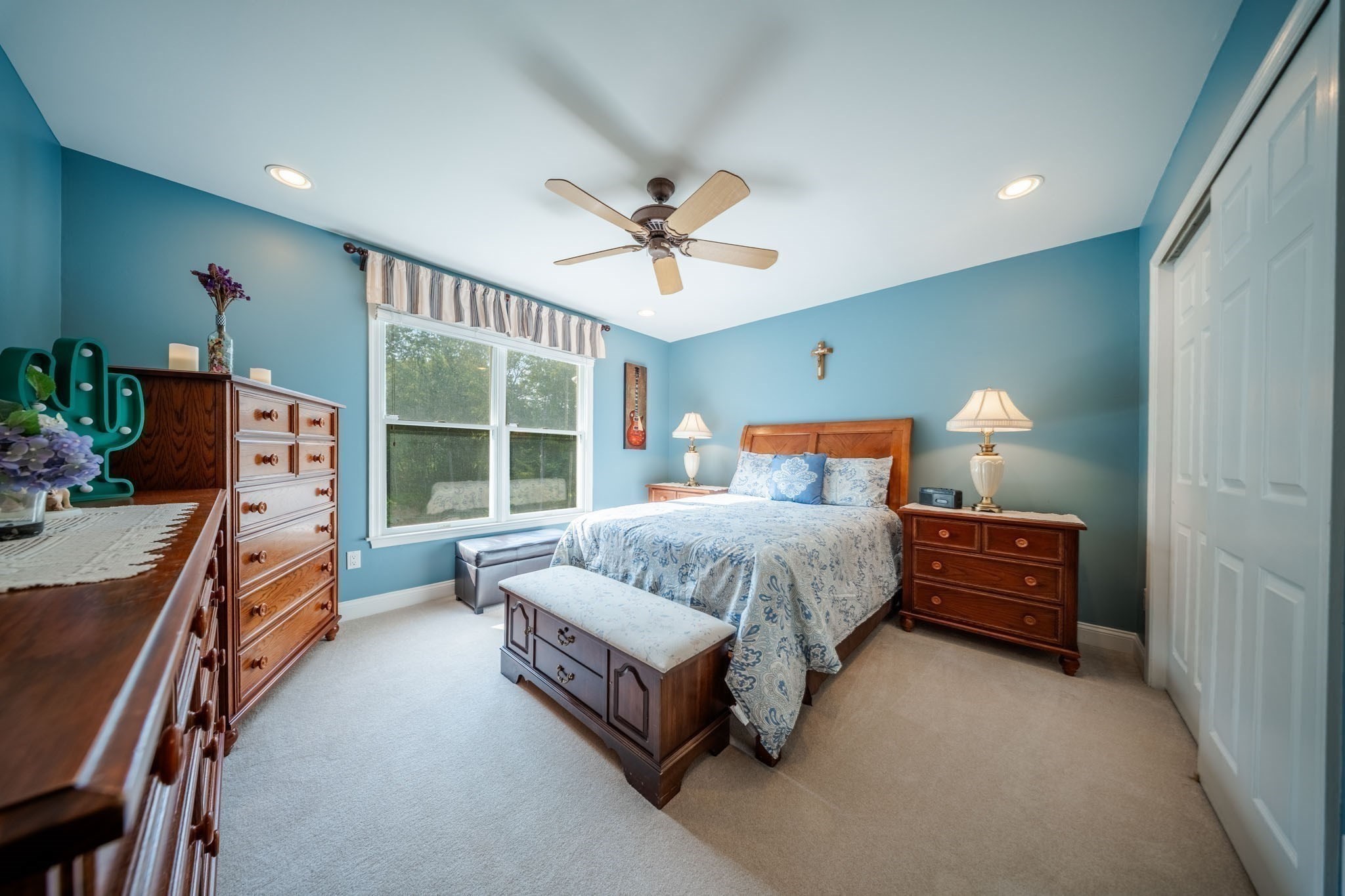 holliston - #73411548
