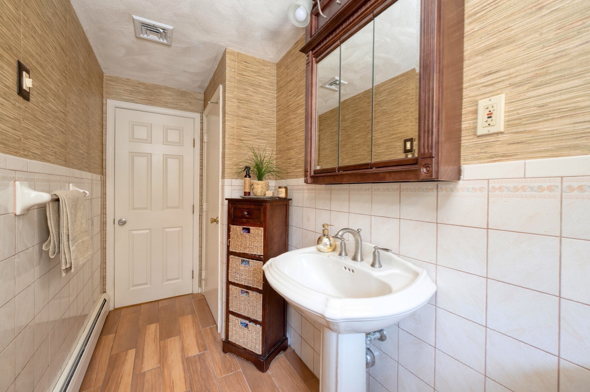abington - #73411602