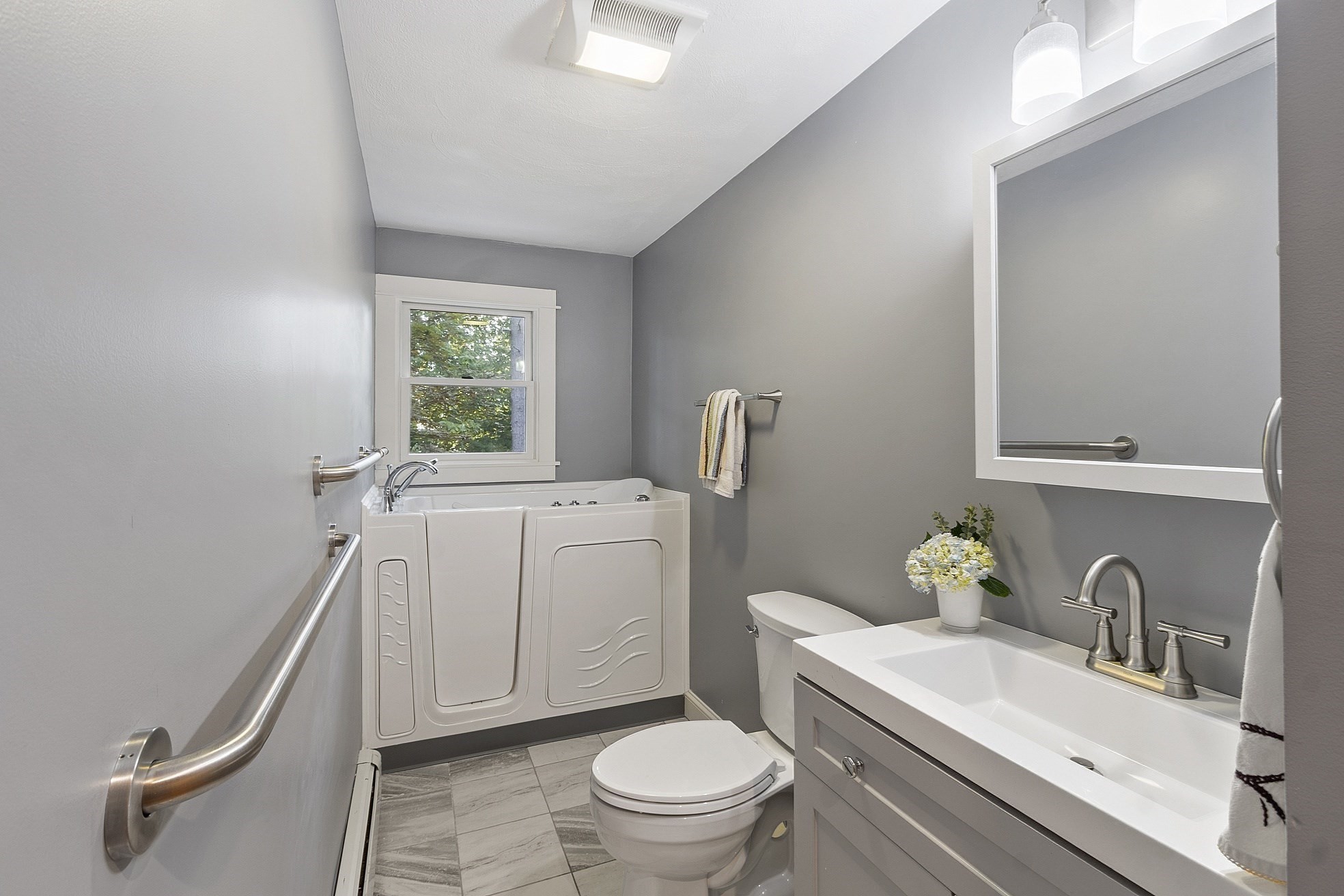 newburyport - #73411693