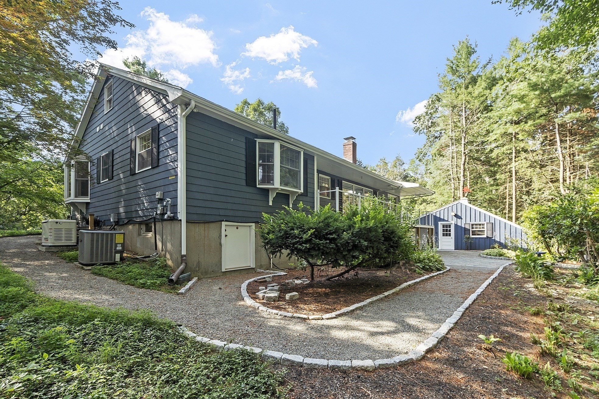 newburyport - #73411693