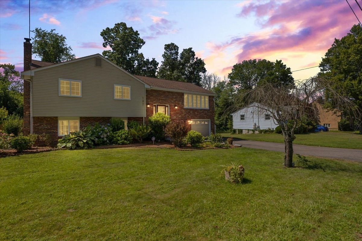 197 Candy Ln, Brockton, MA 02301