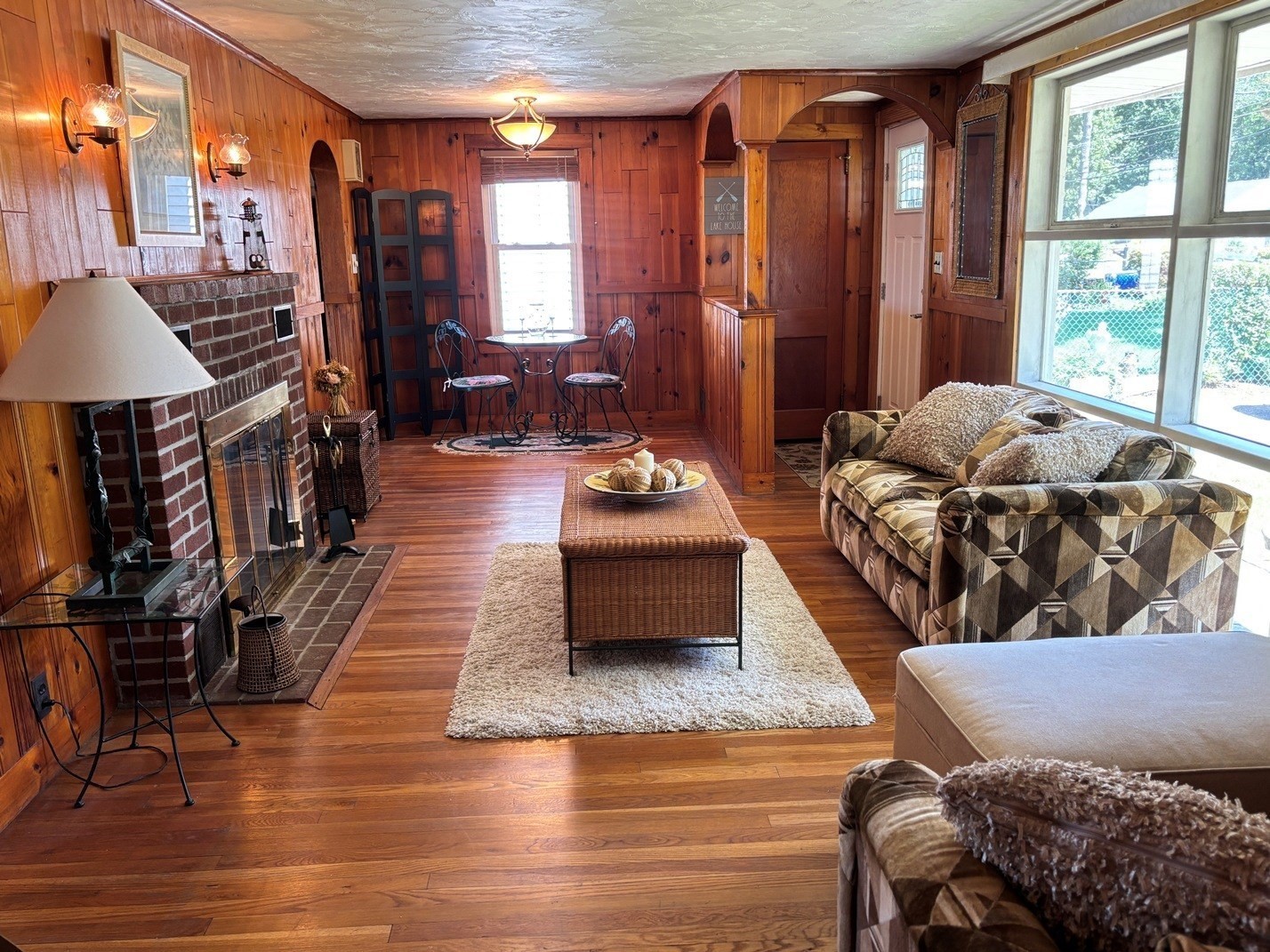 pembroke - #73411713