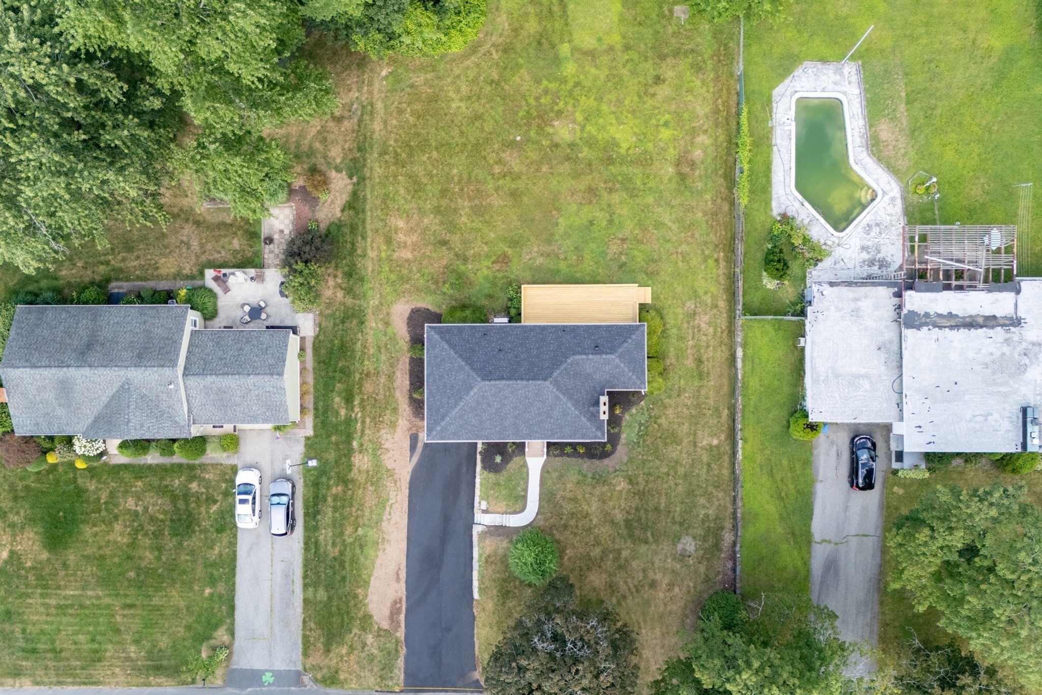 101 Westwood Drive, West Springfield, MA 01089