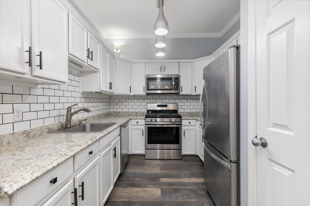 methuen - #73411915