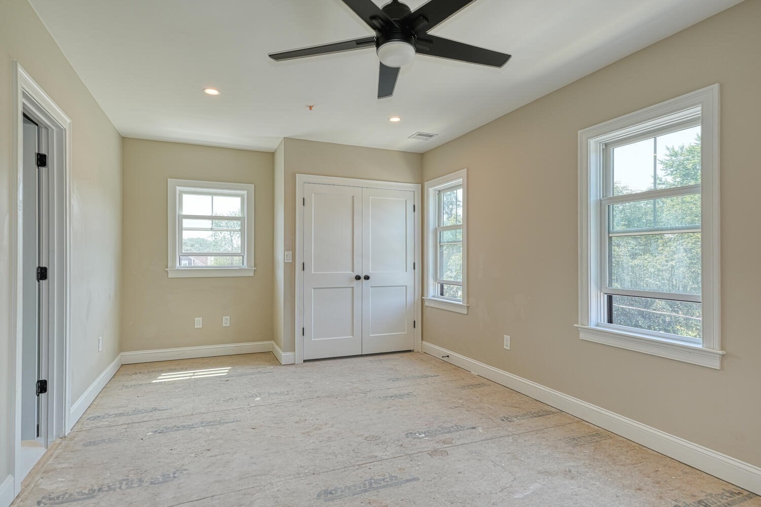 framingham - #73412012
