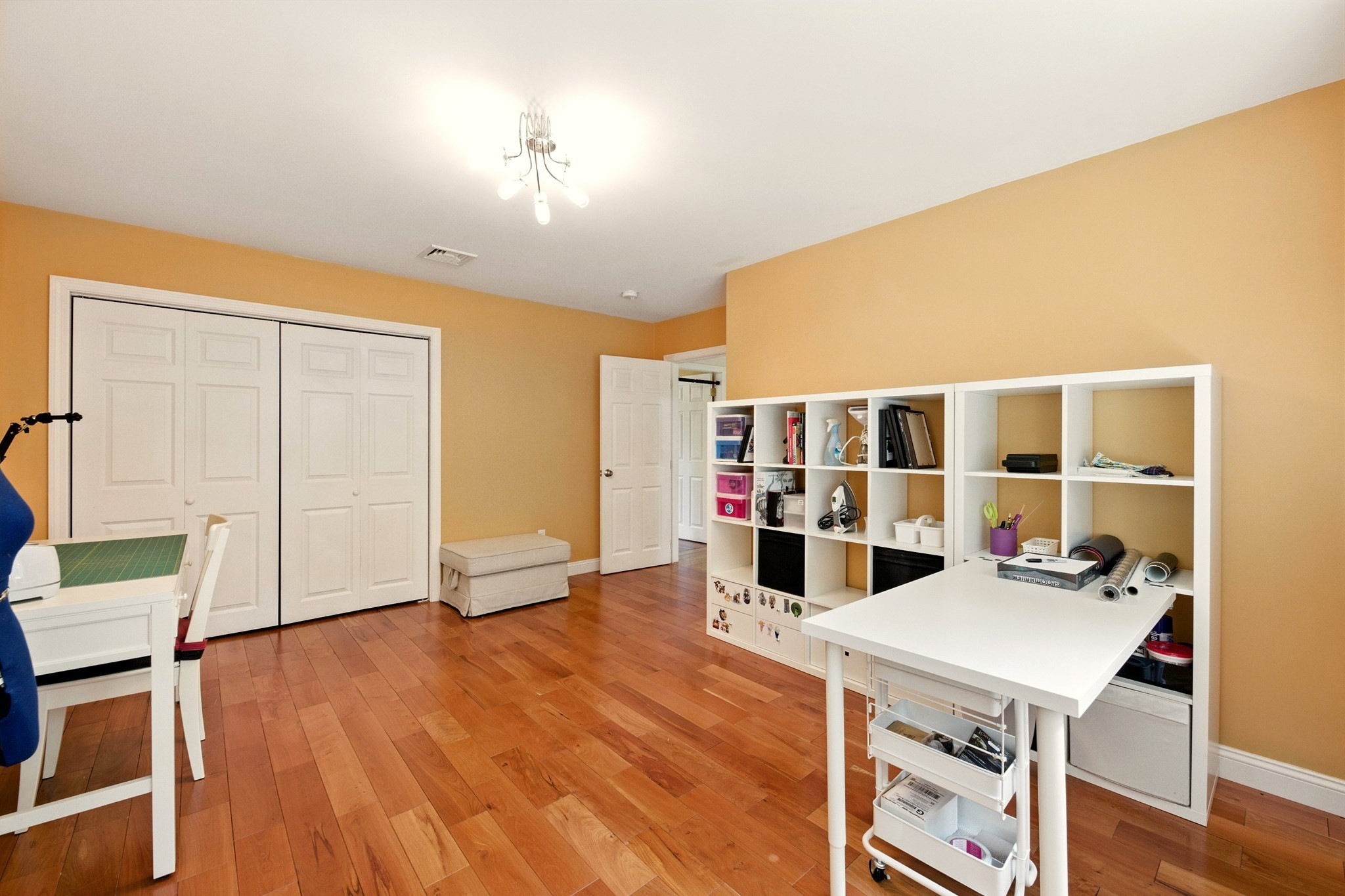 framingham - #73412032