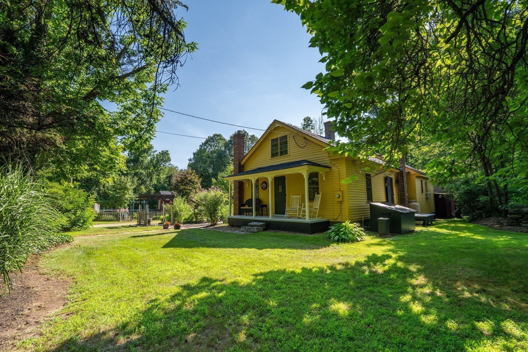 14 Millward Rd, Charlton, MA 01507