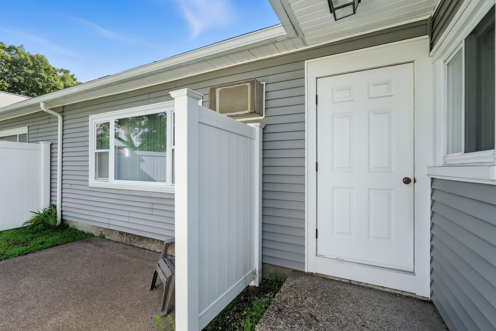 chicopee - #73412096