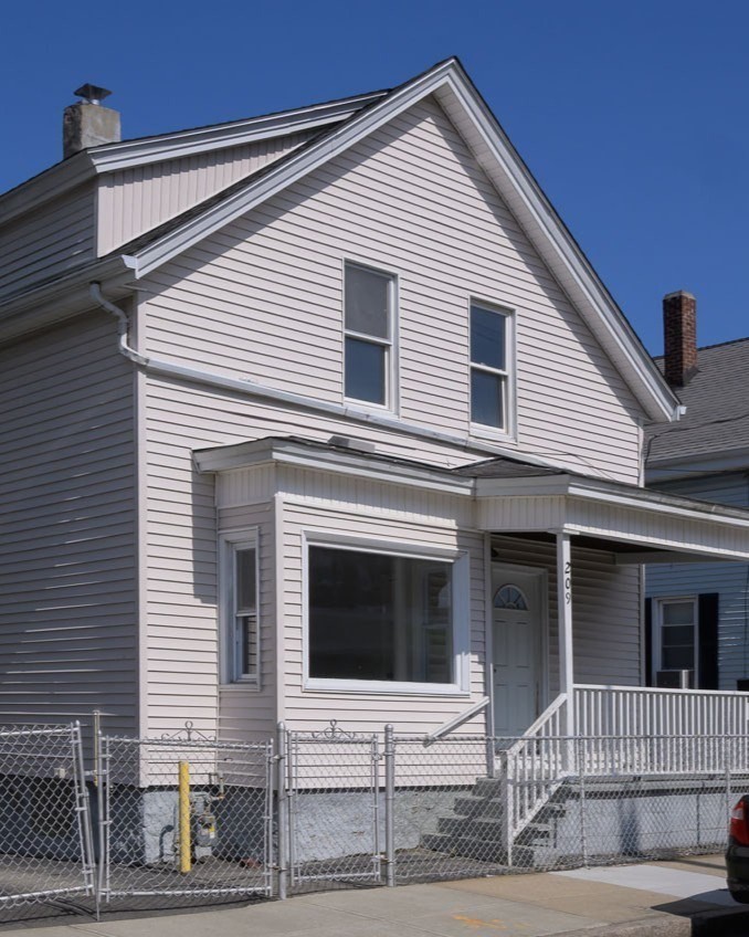 209 Harrison St, Fall River, MA 02723