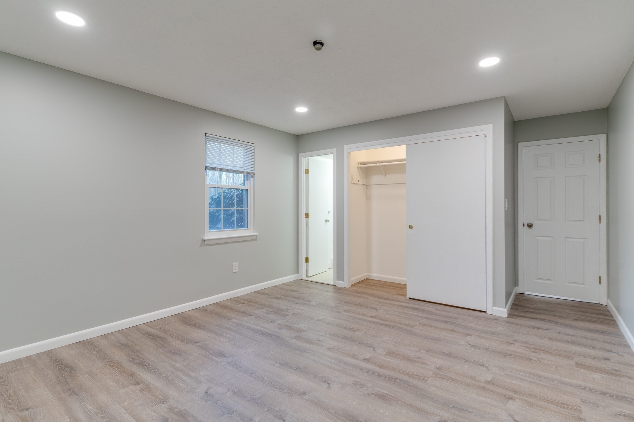 stoughton - #73412130