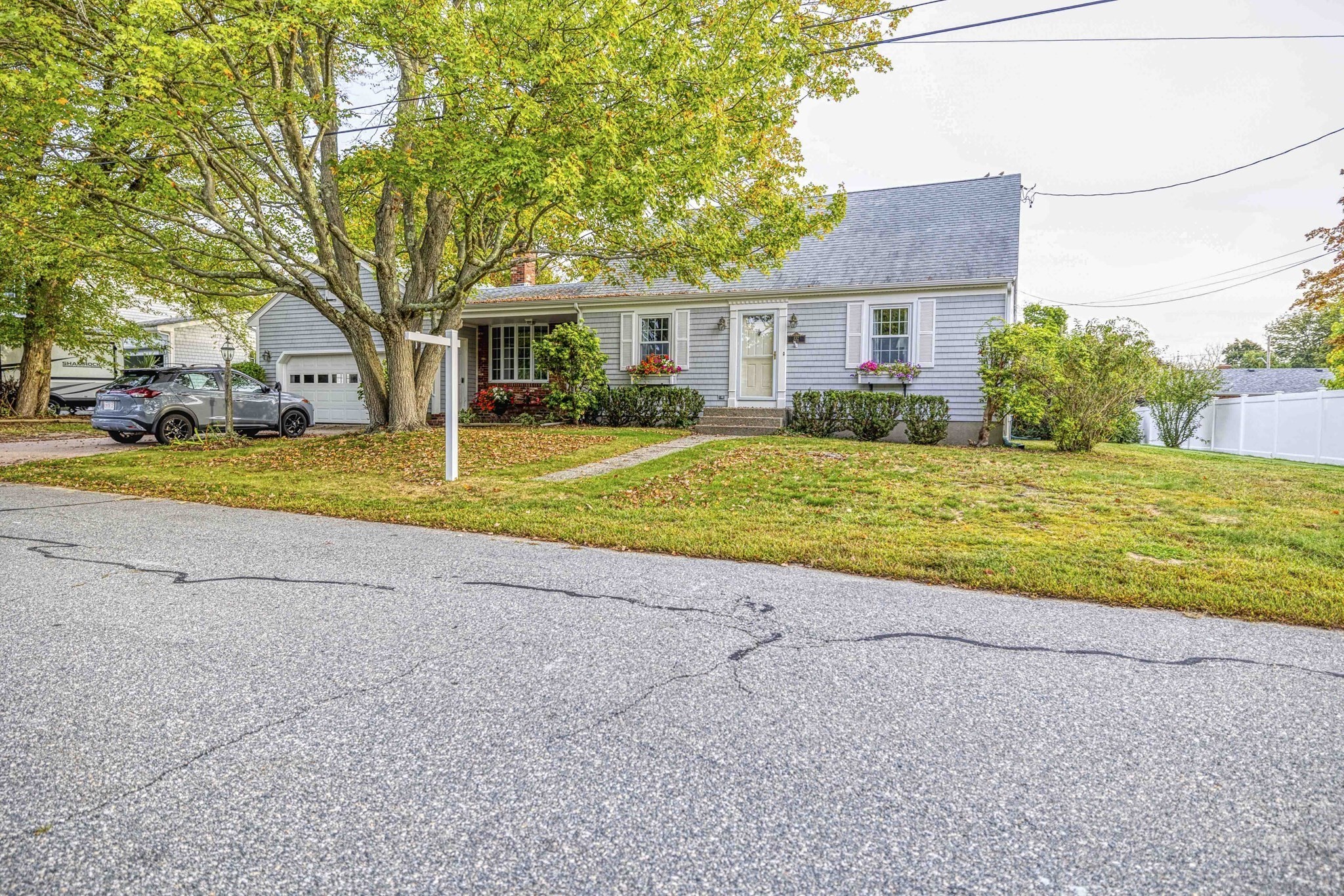 132 Jackson Ave, Somerset, MA 02725