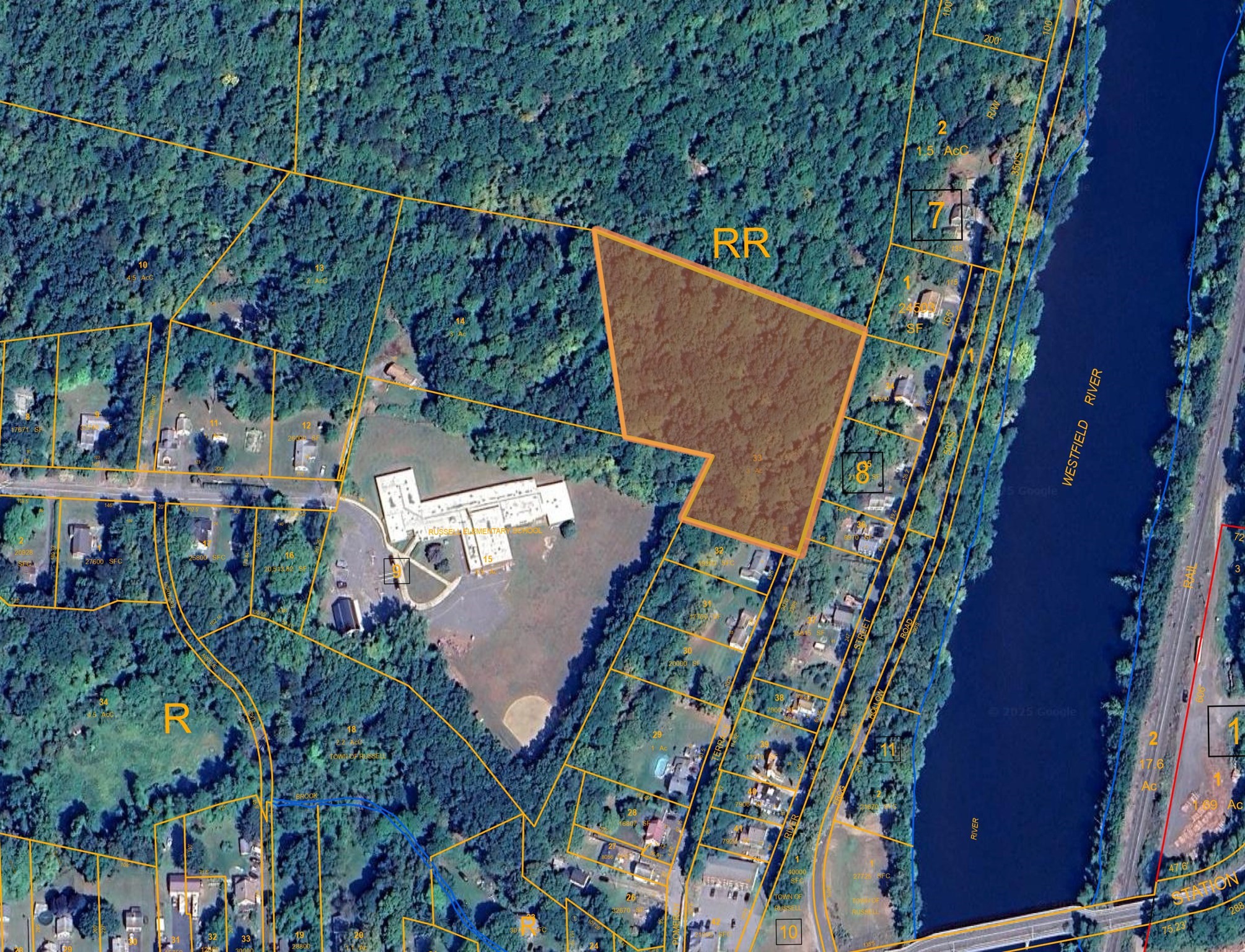 81 Pomeroy Ter, Russell, MA 01071 - Image 4