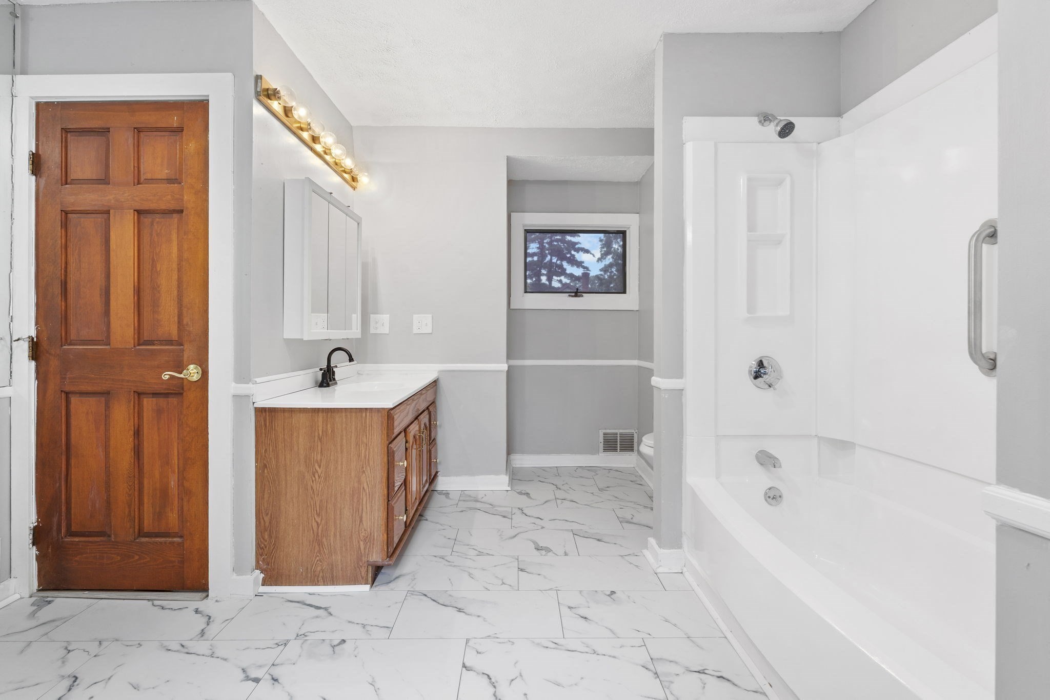 20 Glover St, Southbridge, MA 01550 - Image 15