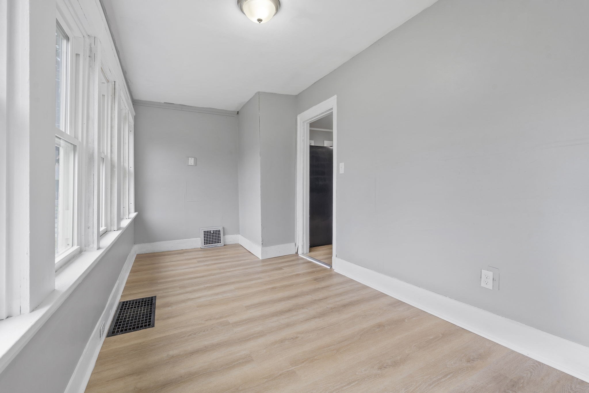 20 Glover St, Southbridge, MA 01550 - Image 29