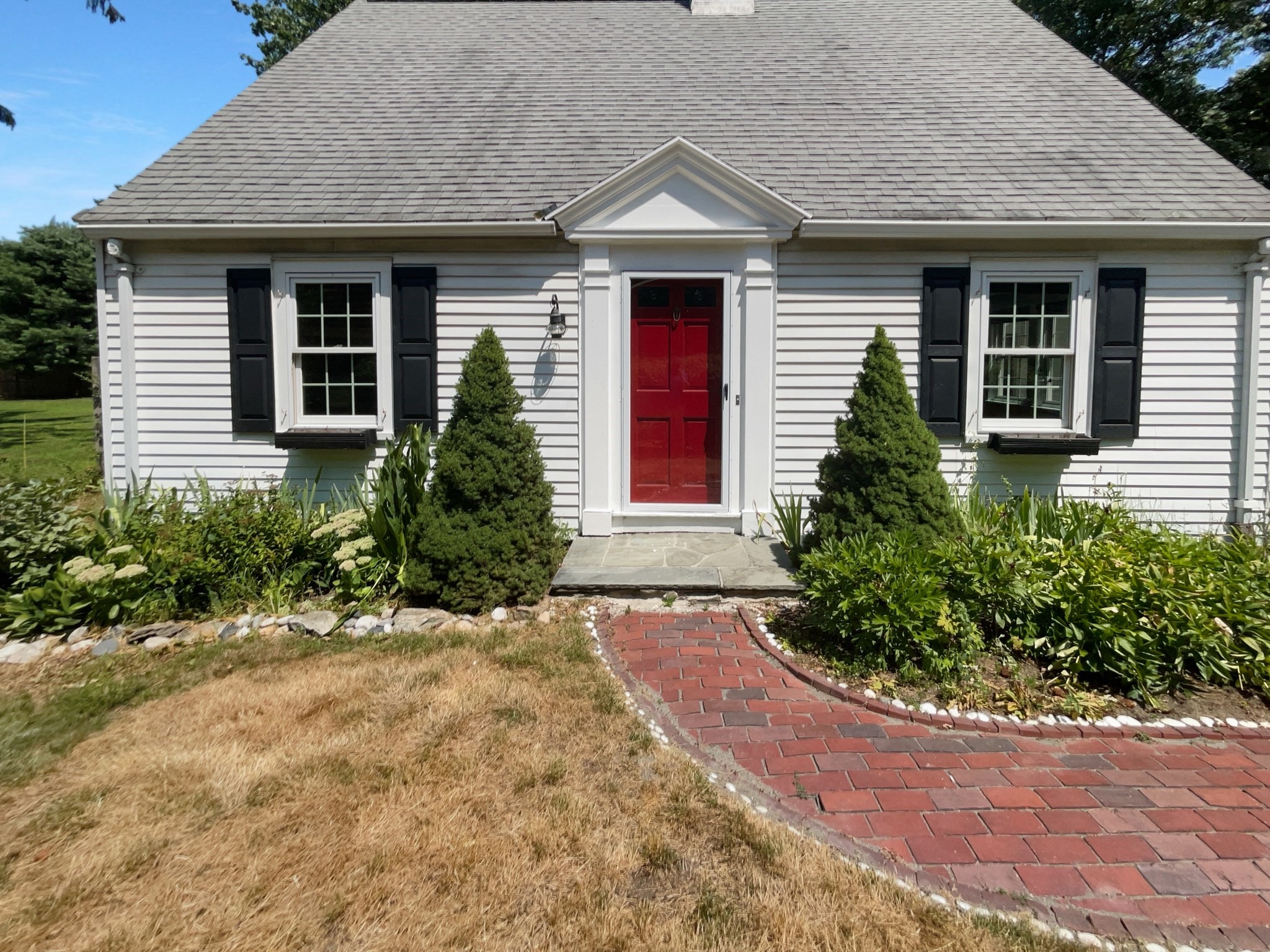 337 Edgell Rd, Framingham, MA 01701