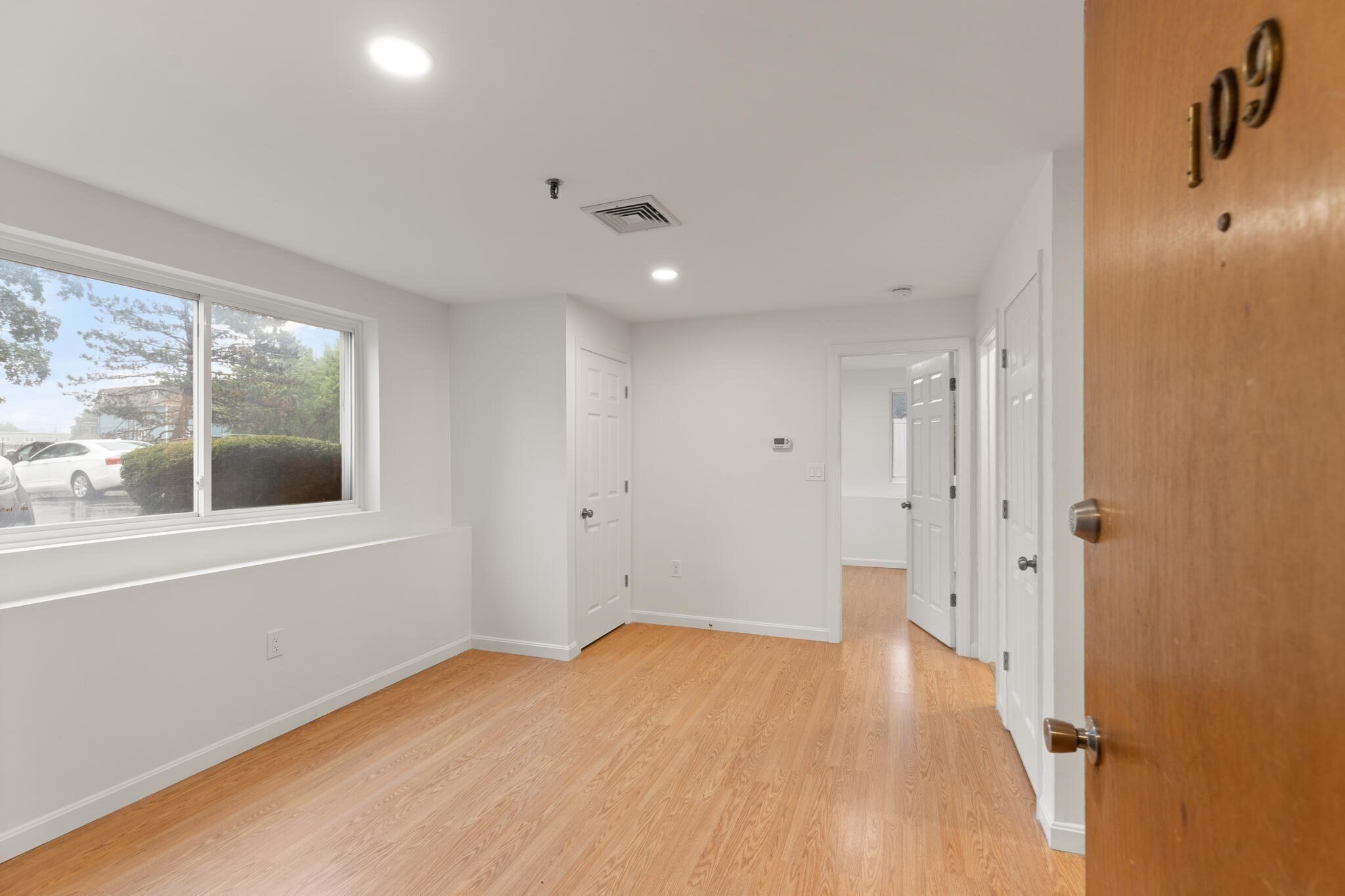 woburn - #73412483