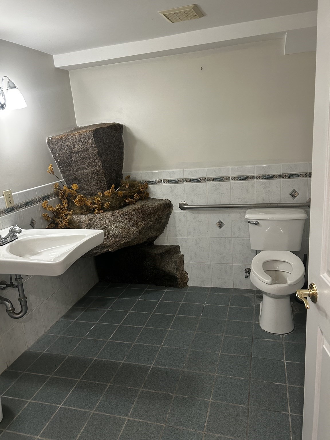 74 Martin Street Unit 2, Essex, MA 01929 - Image 23